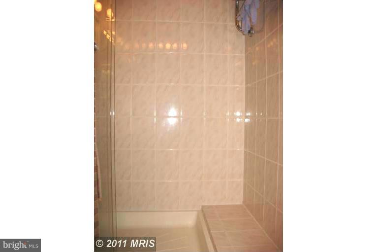 TWIN RIDGE APARTMENTS - Residential Lease