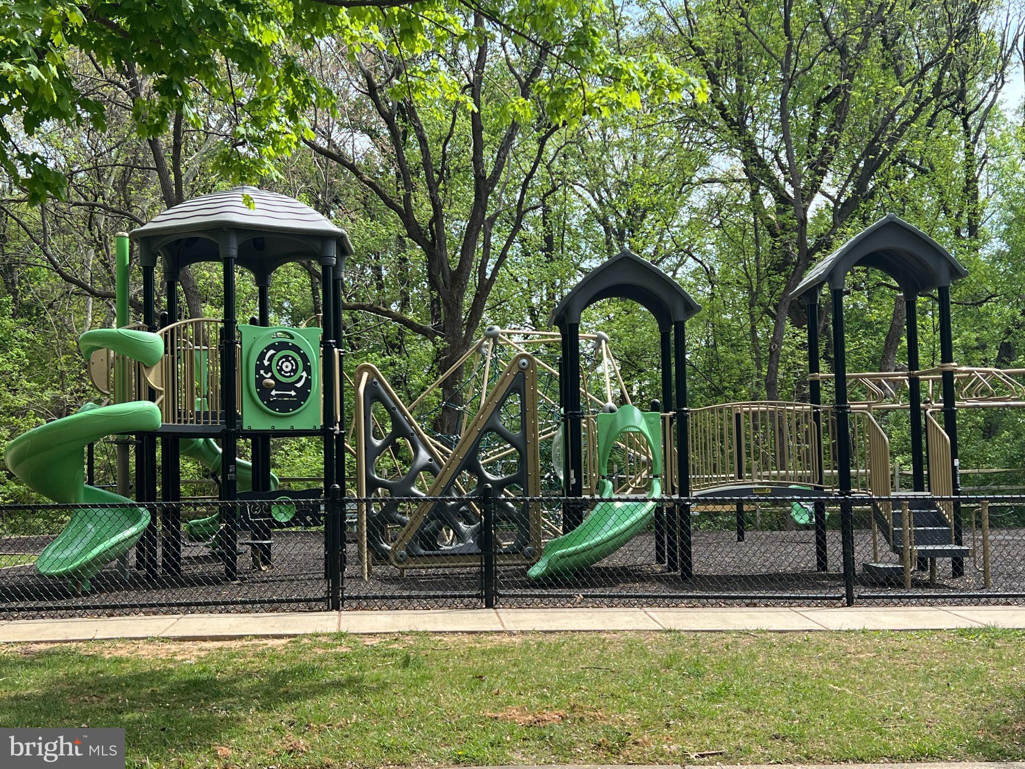 CARTER HILL - Residential