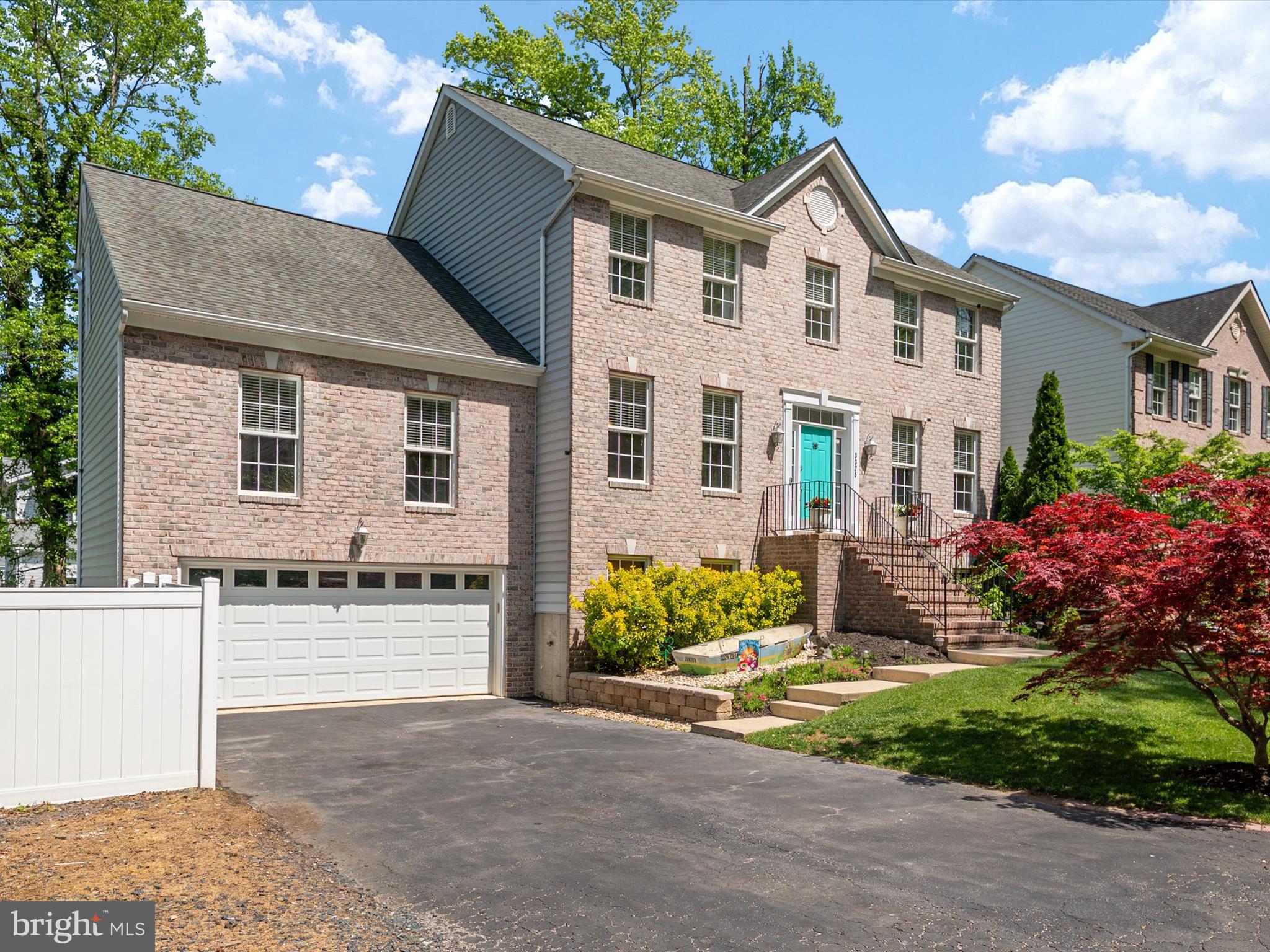3325 CEDAR DRIVE