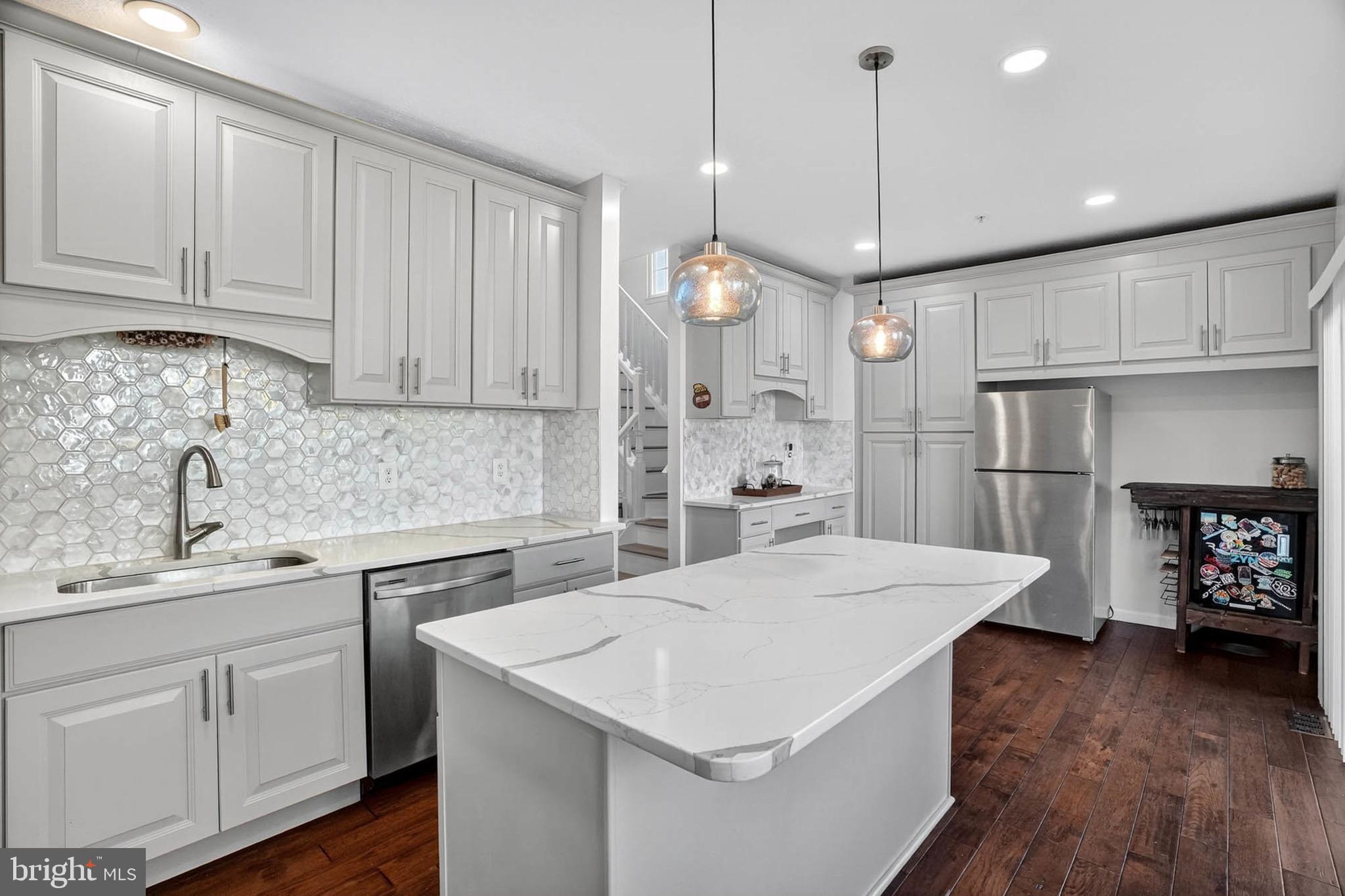 SNOWDEN RIDGE - Residential