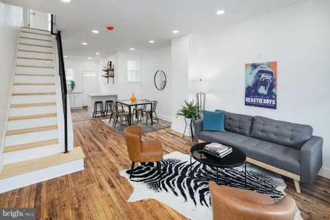 Townhouse For Rent - 1424 S Marston Street<br/> PHILADELPHIA, PA 19146