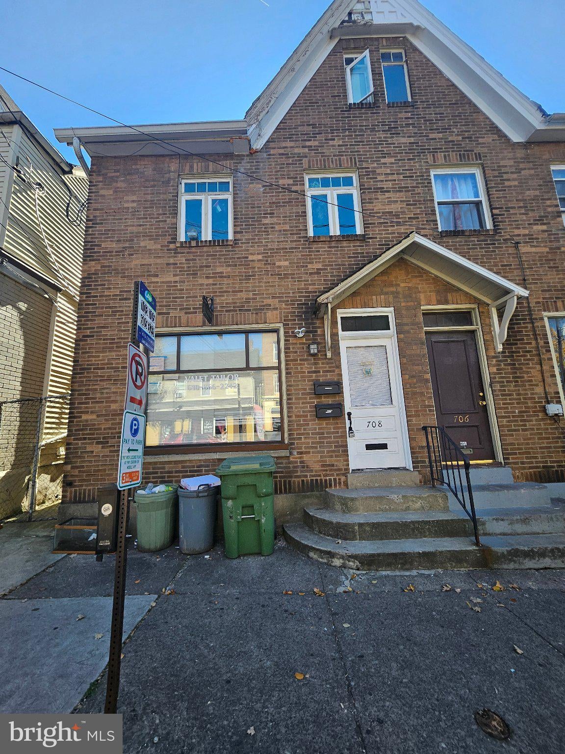 708 E 4TH STREET