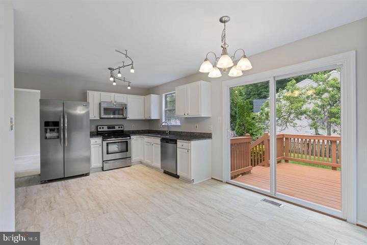 3429 LACROSSE COURT