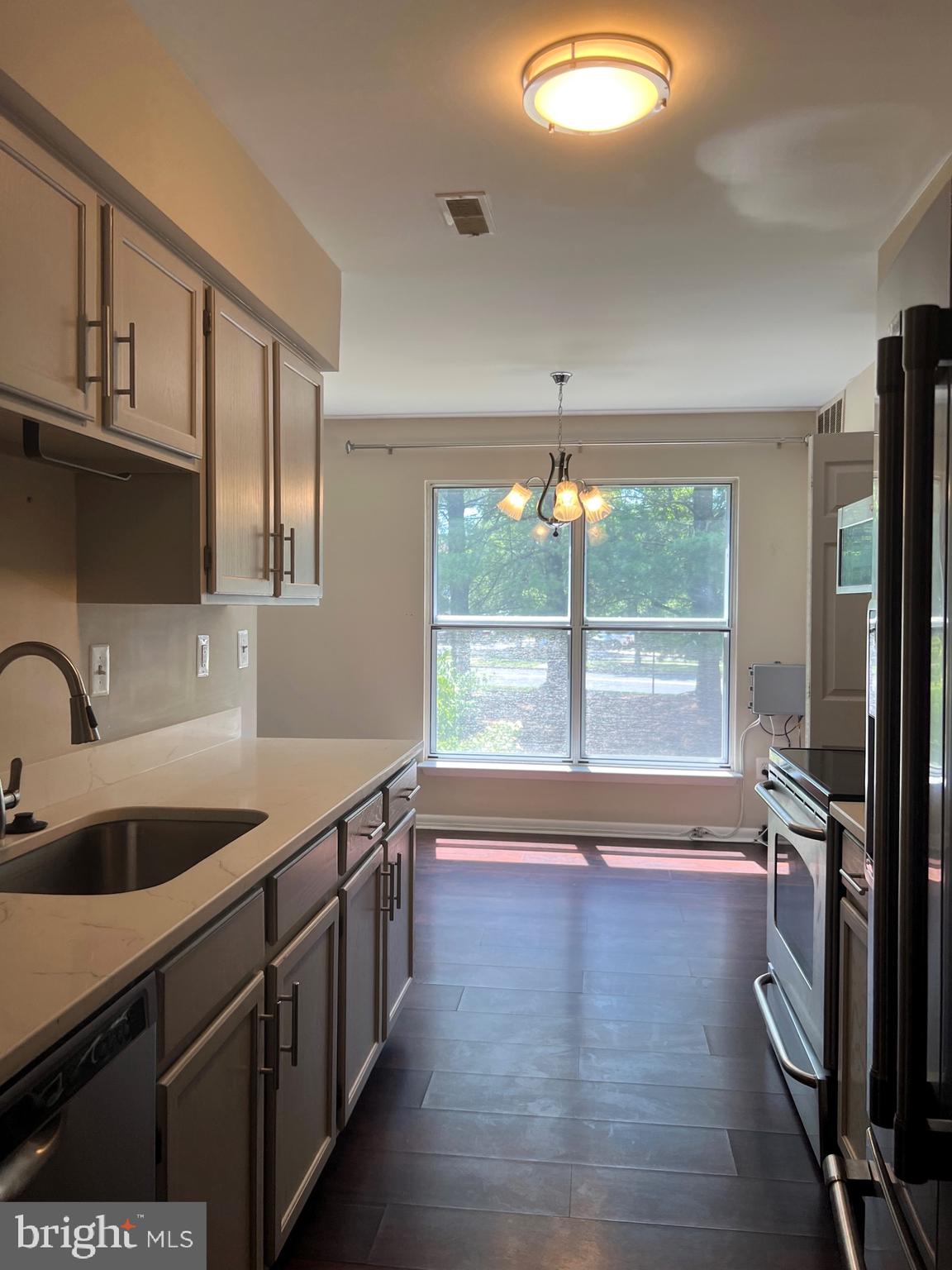 HOMELAND VILLAGE - Residential Lease