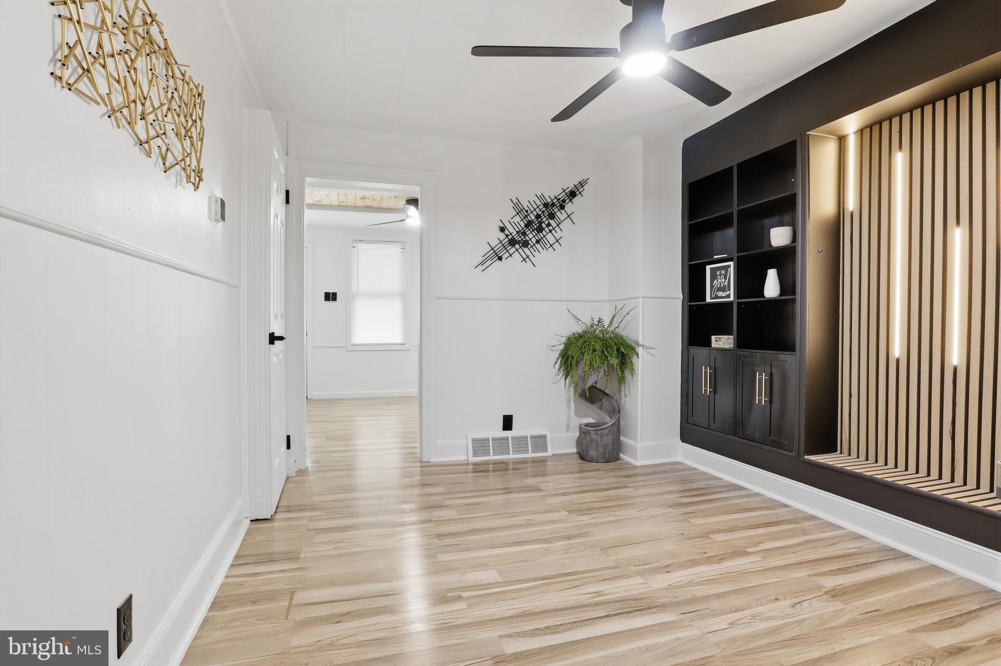 NORTH YORK - Residential
