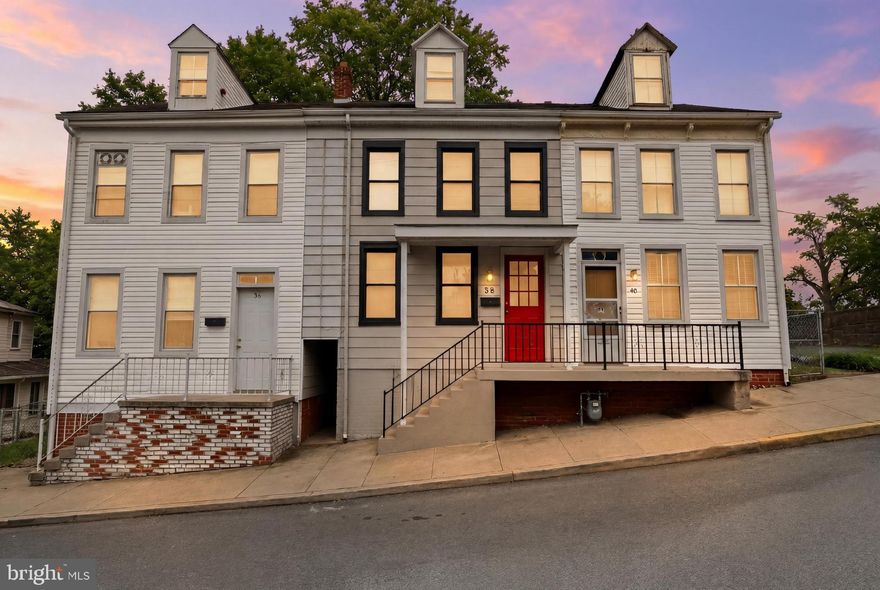 🏡 38 W 8th Ave! 🏡

Beautifully updated 3-bedroom, 1-bath townhouse located in the desirable Central York School District! This move-in-ready home features modern updates throughout, spacious living areas, and plenty of charm. Conveniently located near shopping, dining, parks, and major commuter routes, this home is perfect for first-time buyers or anyone looking for affordable, stylish living.

Don’t miss your chance to make this house your new home—schedule your private showing today! 📞🏠