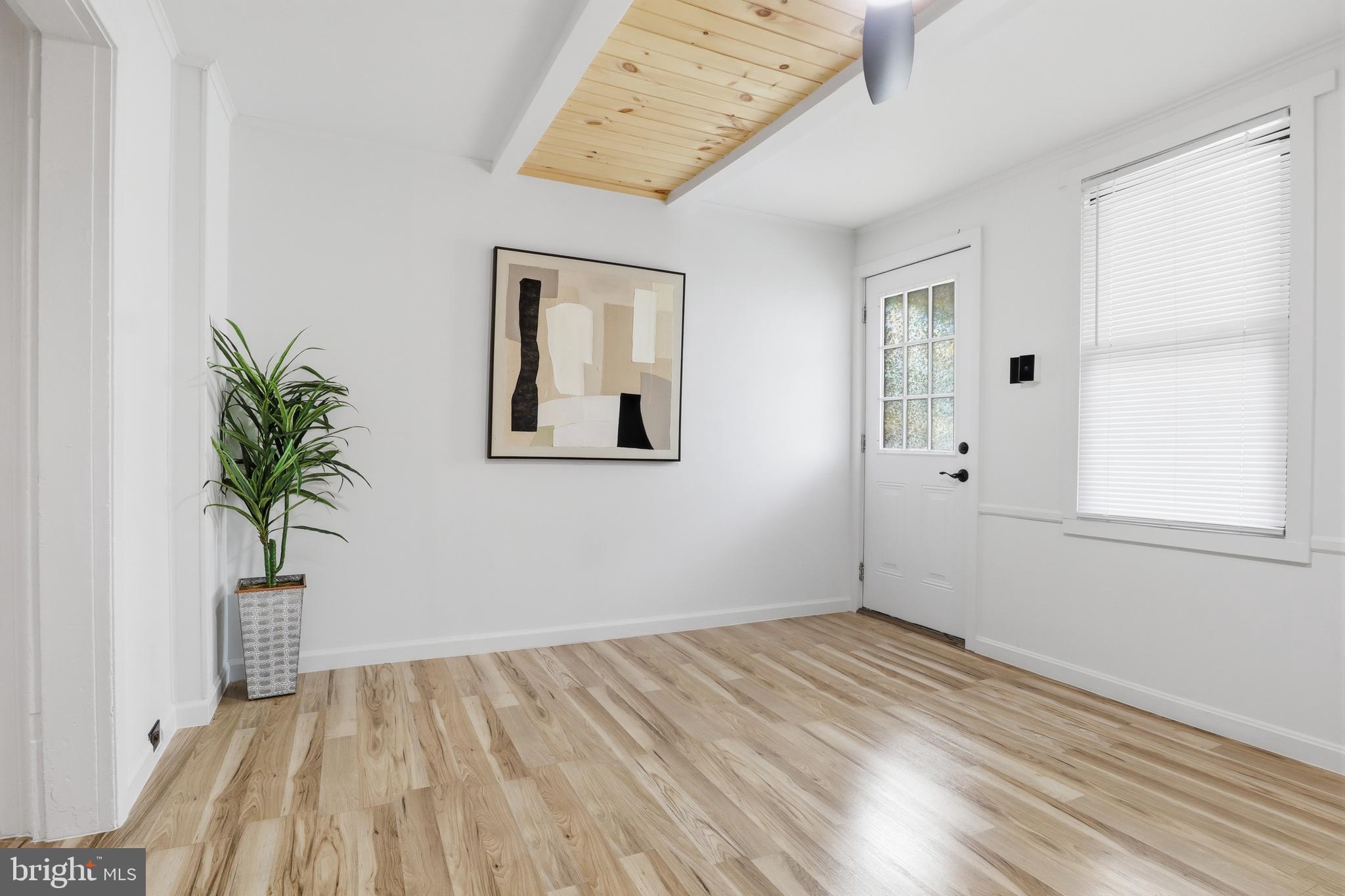 NORTH YORK - Residential