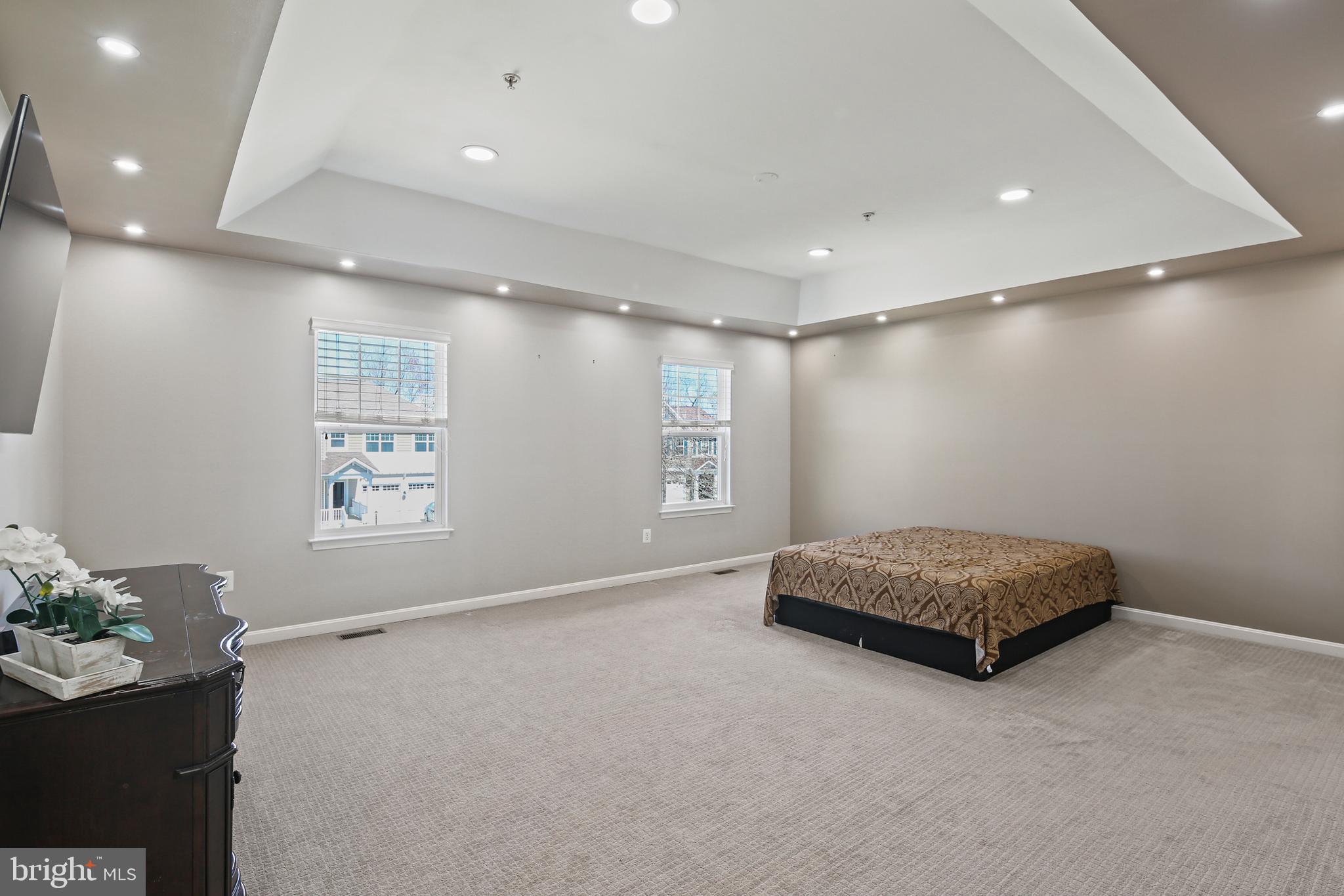 DIXON CROSSING - Residential