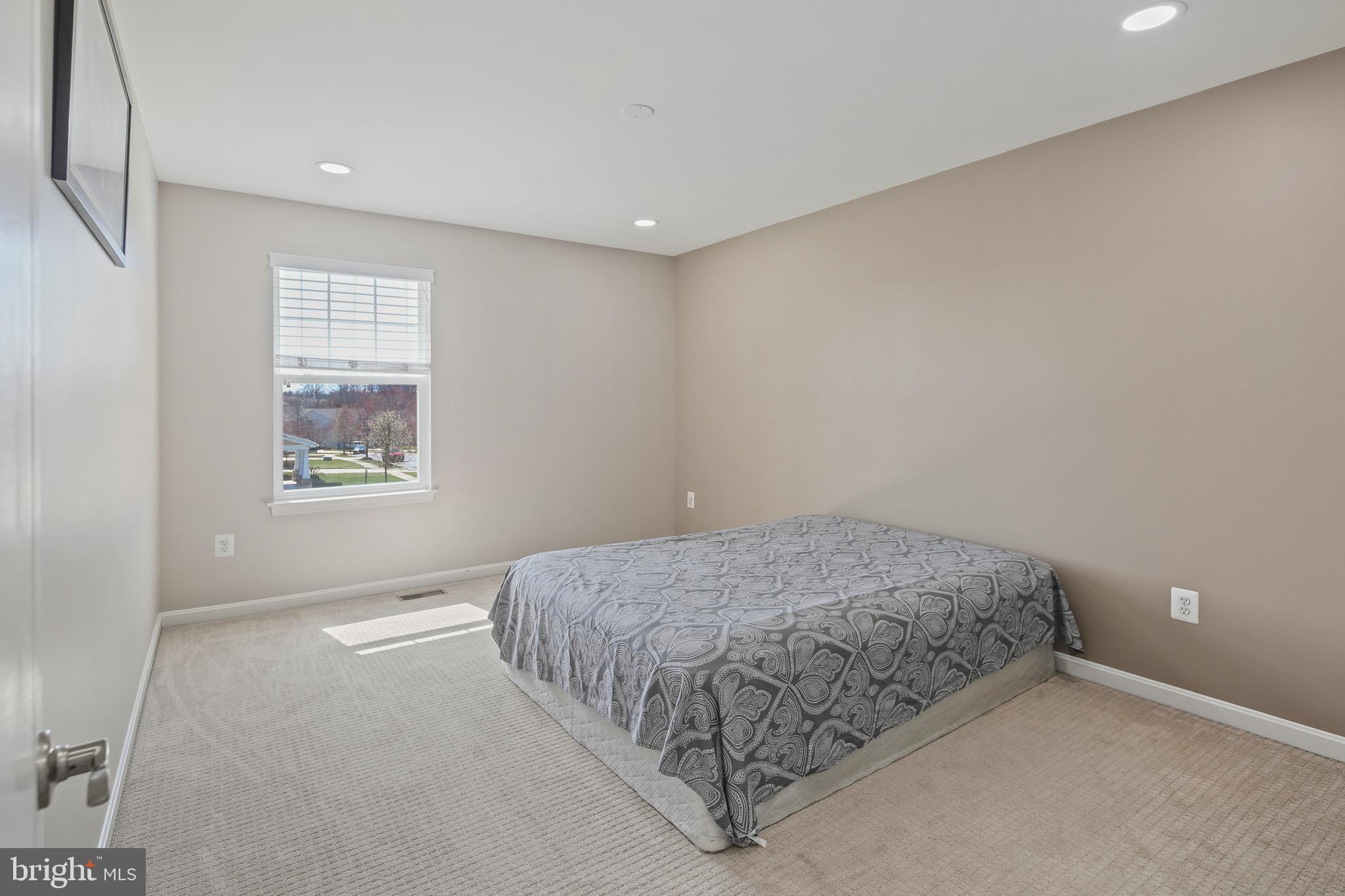 DIXON CROSSING - Residential