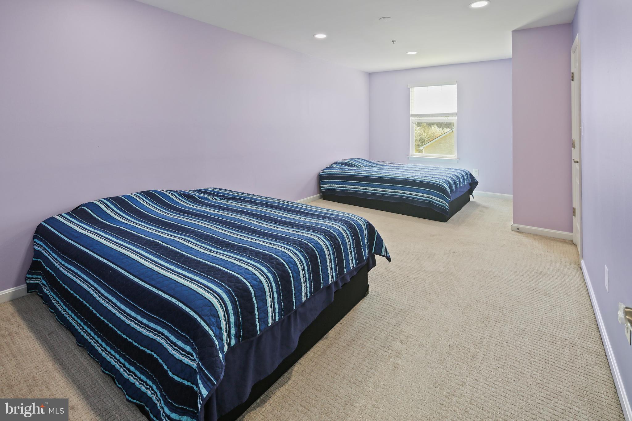 DIXON CROSSING - Residential