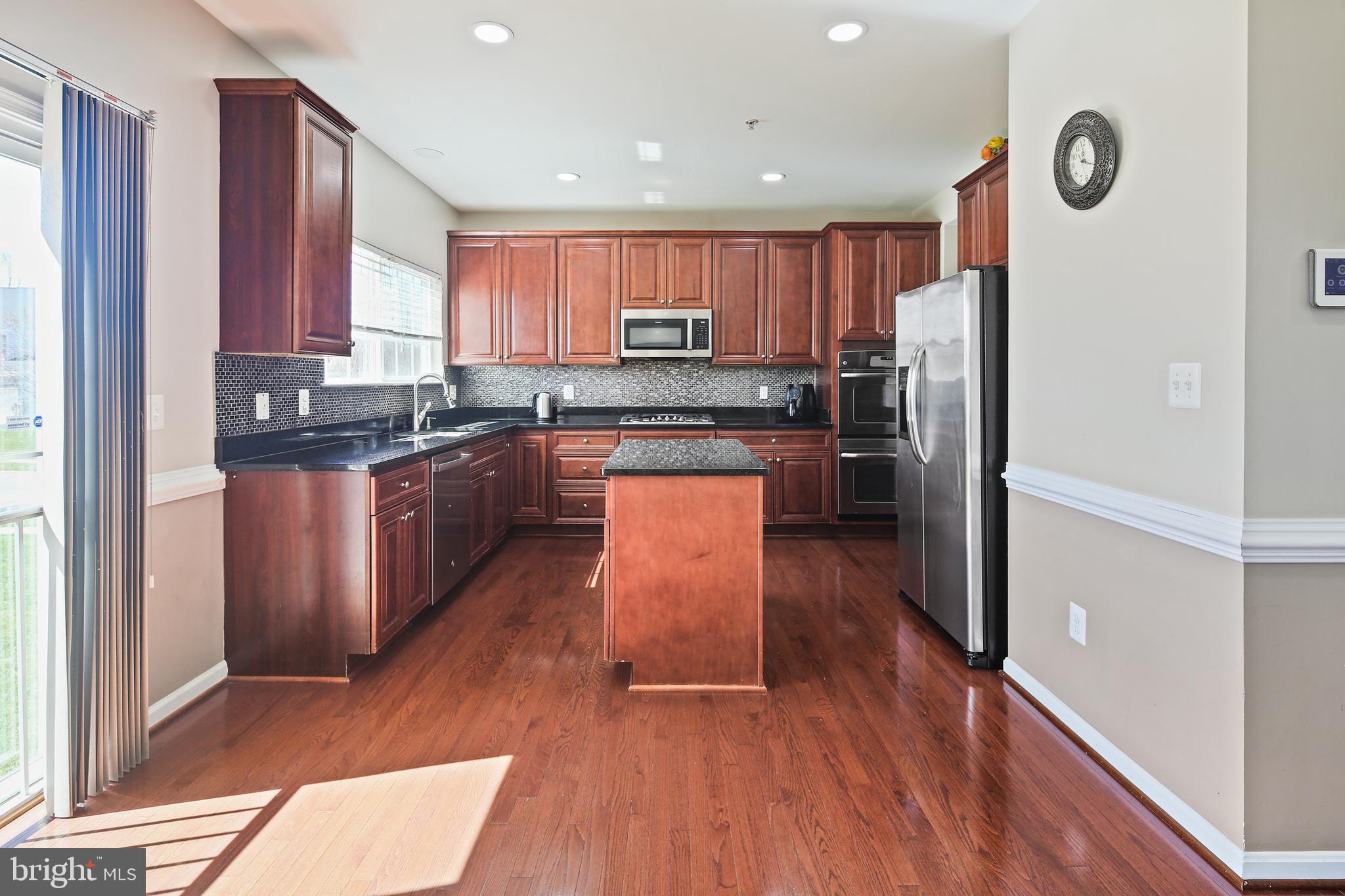 DIXON CROSSING - Residential