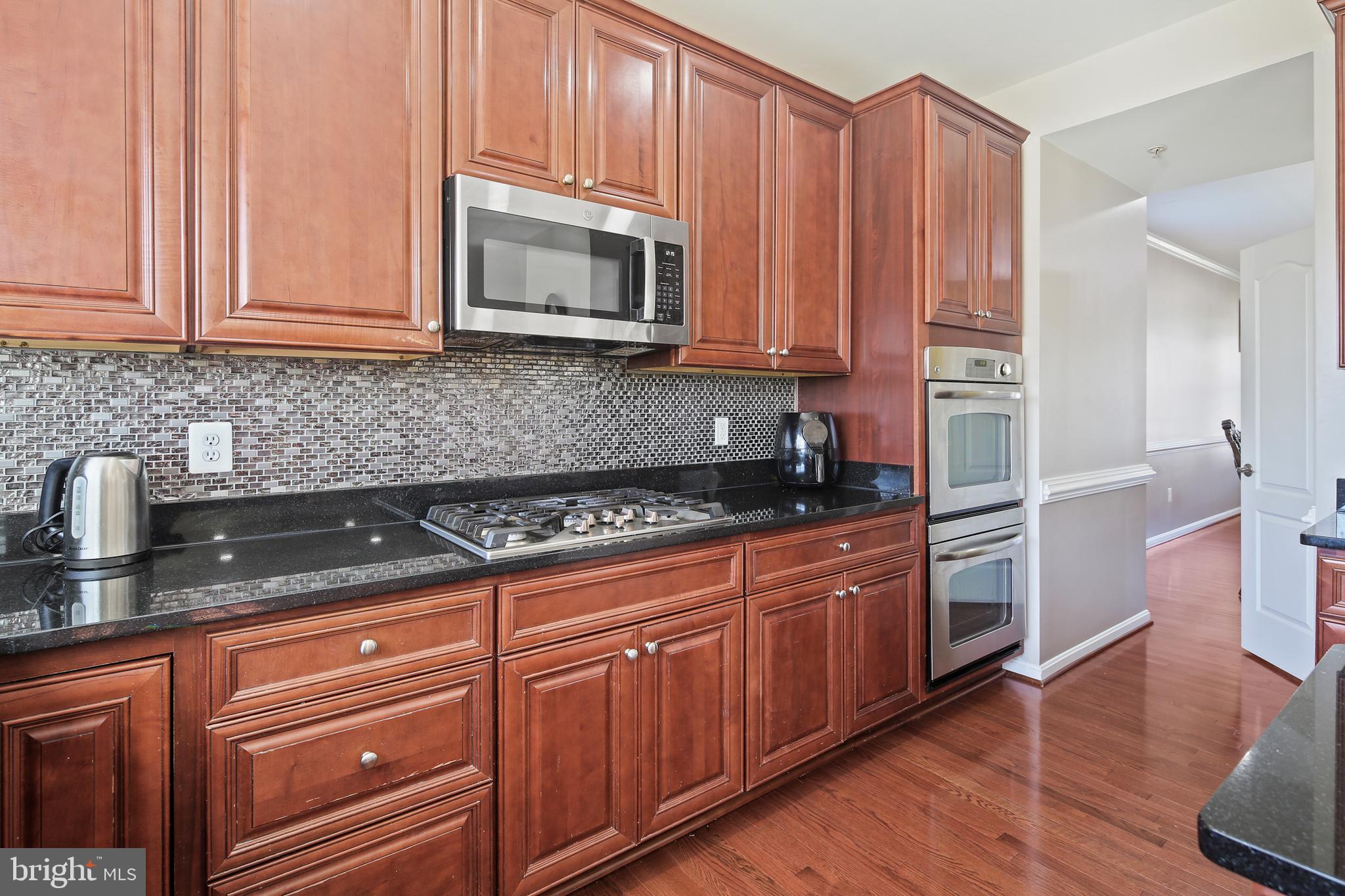 DIXON CROSSING - Residential