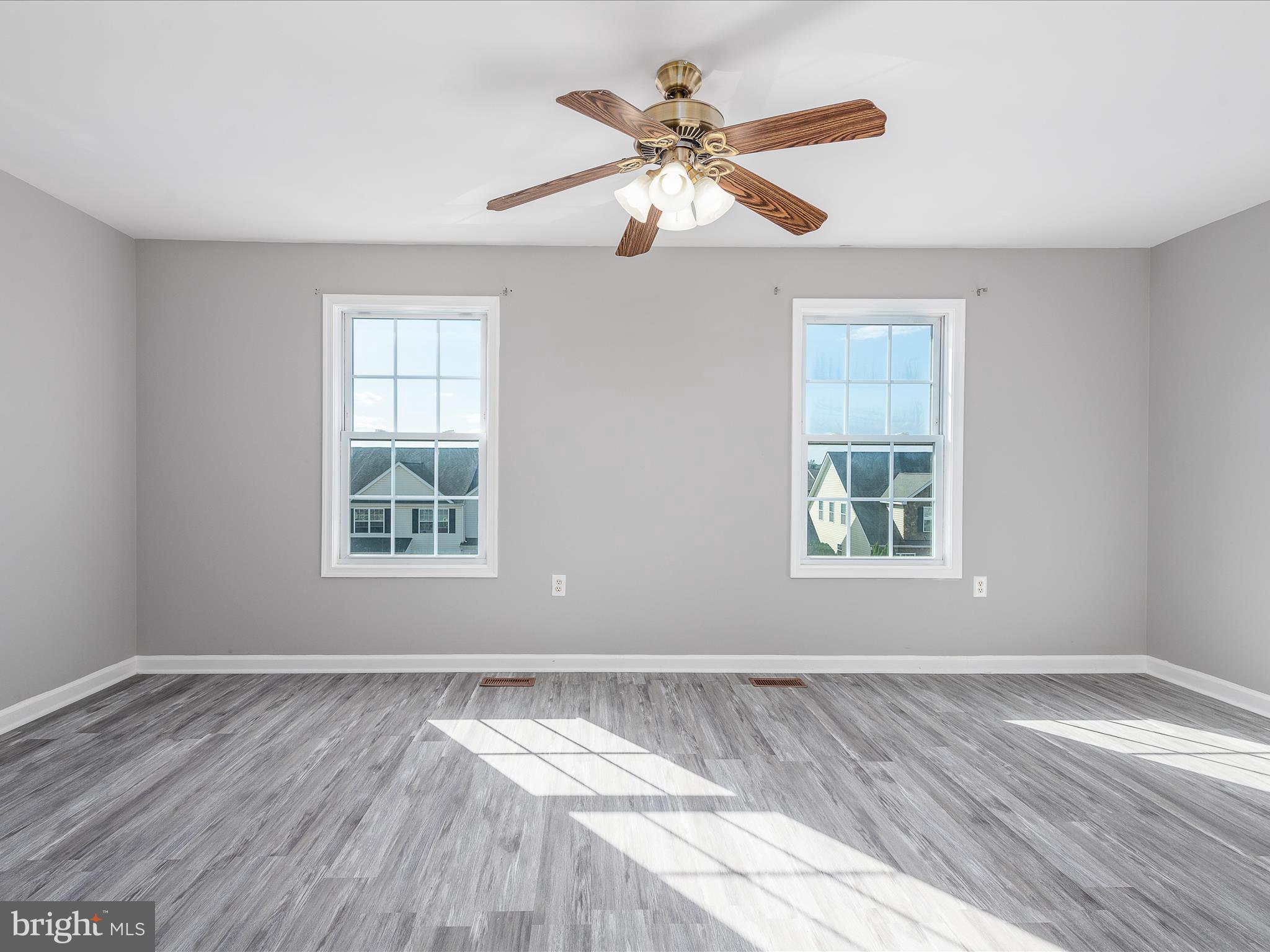 BRIAR RUN - Residential