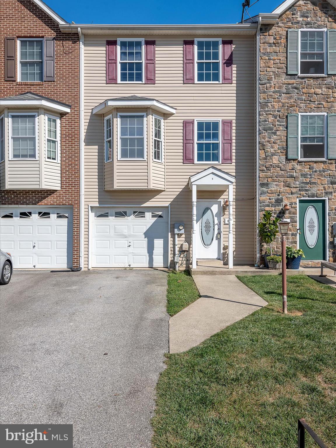 BRIAR RUN - Residential