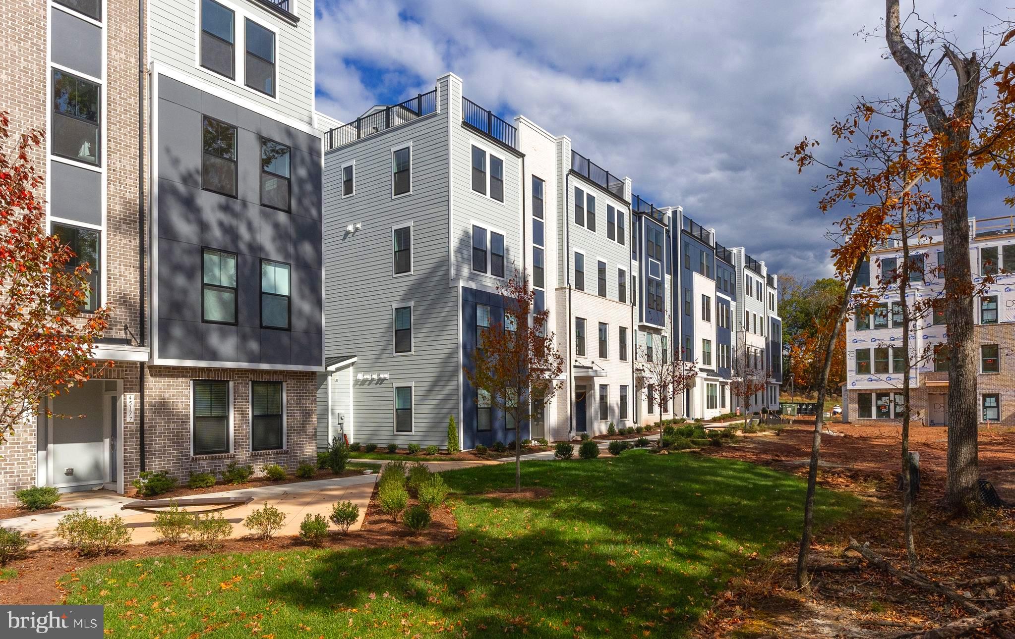 45199 DROWES TERRACE