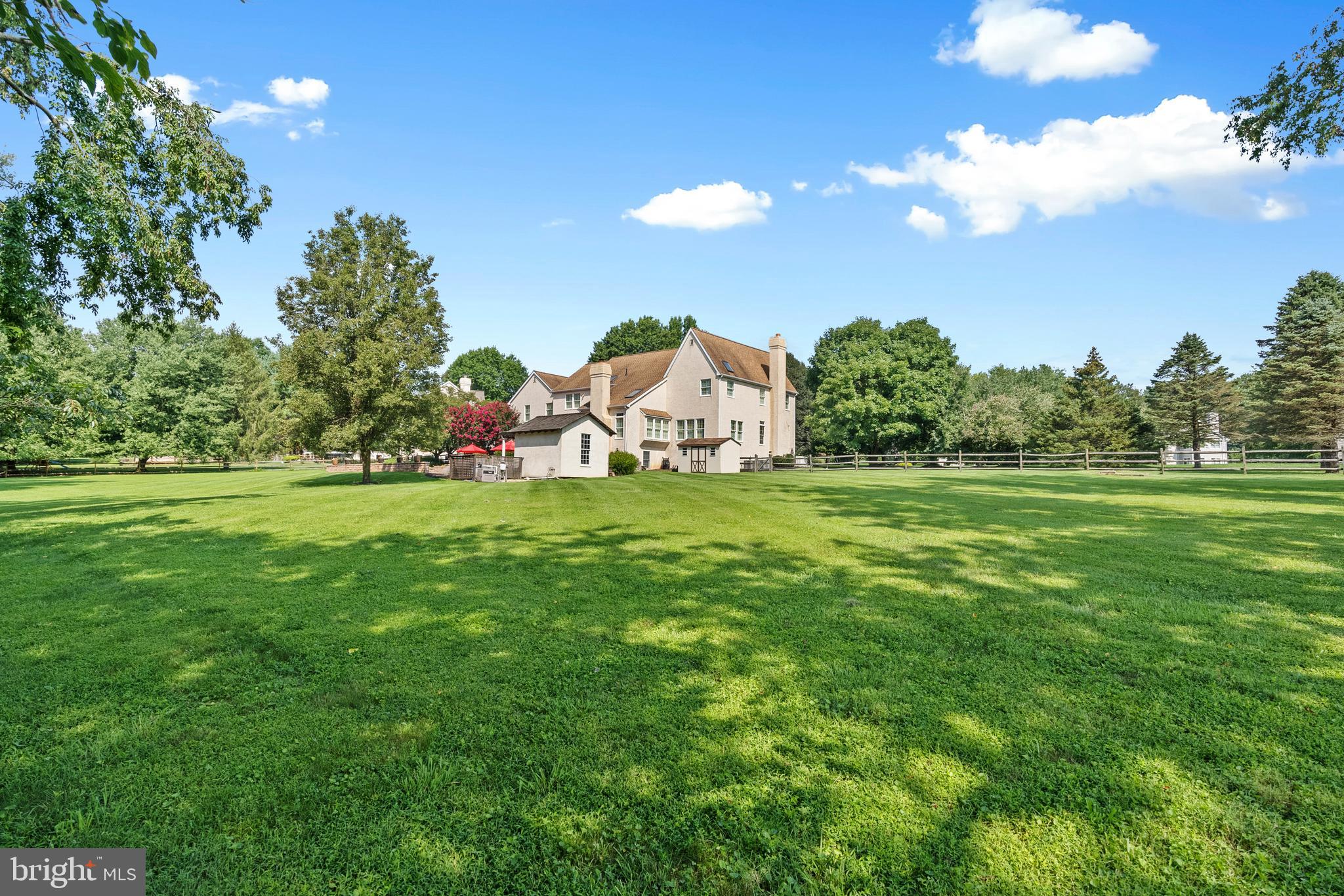 FOLLY HILL FARMS - Residential