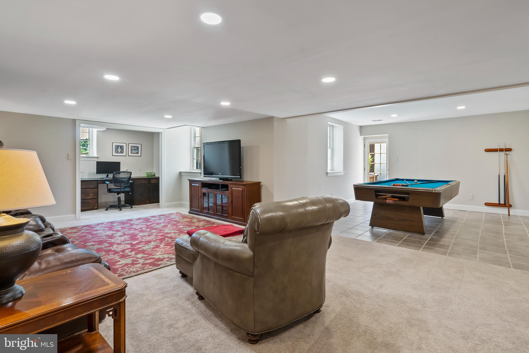 FOLLY HILL FARMS - Residential