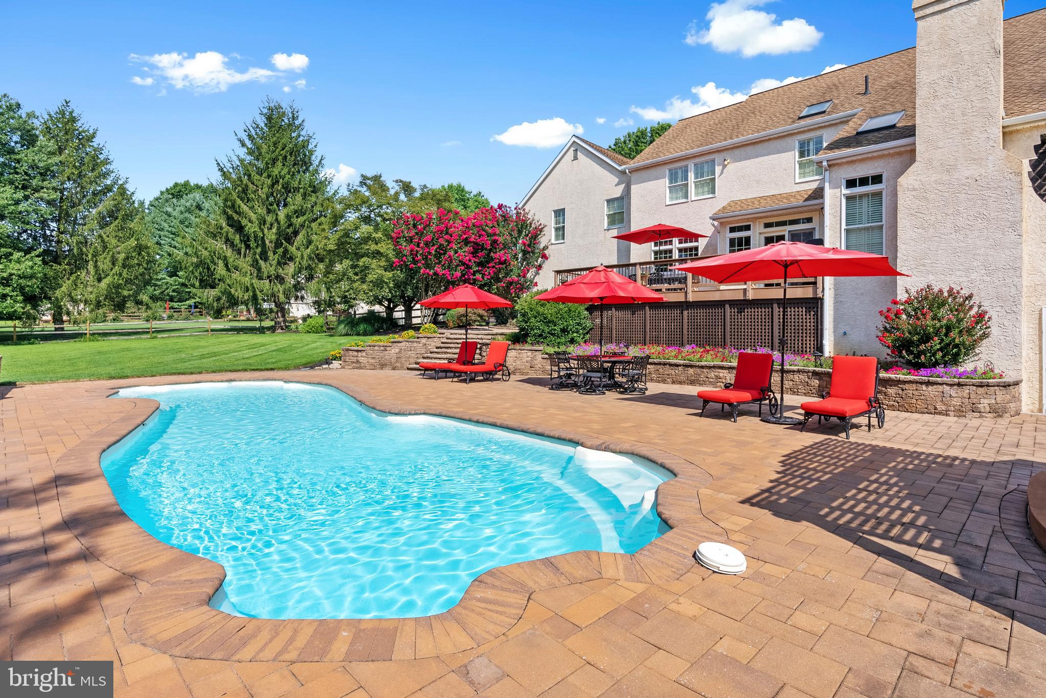 FOLLY HILL FARMS - Residential