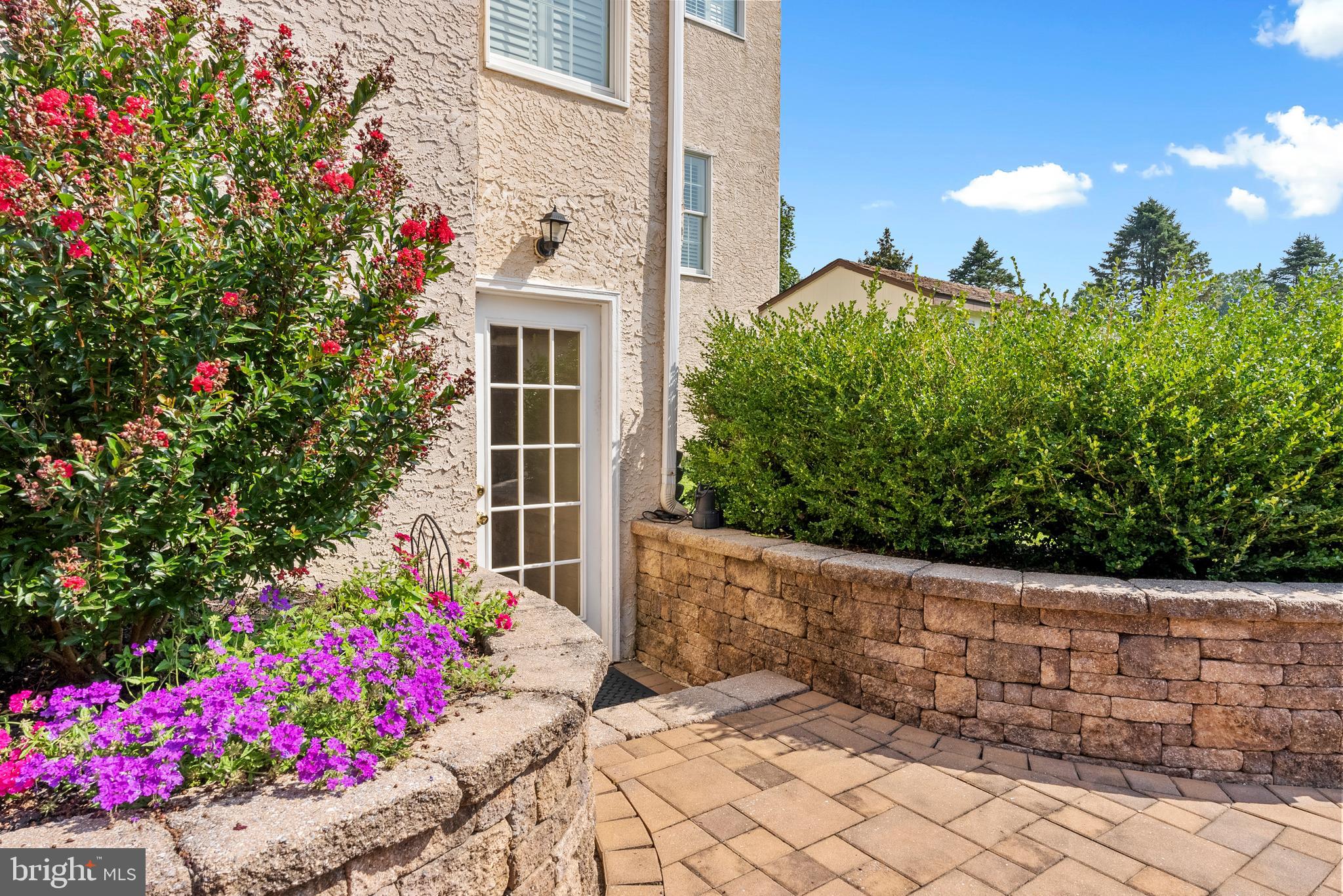 FOLLY HILL FARMS - Residential