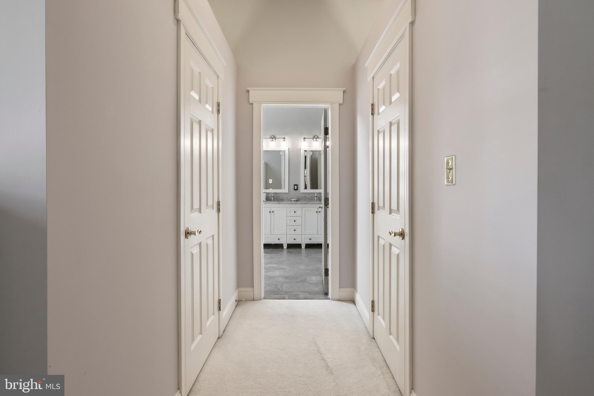 FOLLY HILL FARMS - Residential