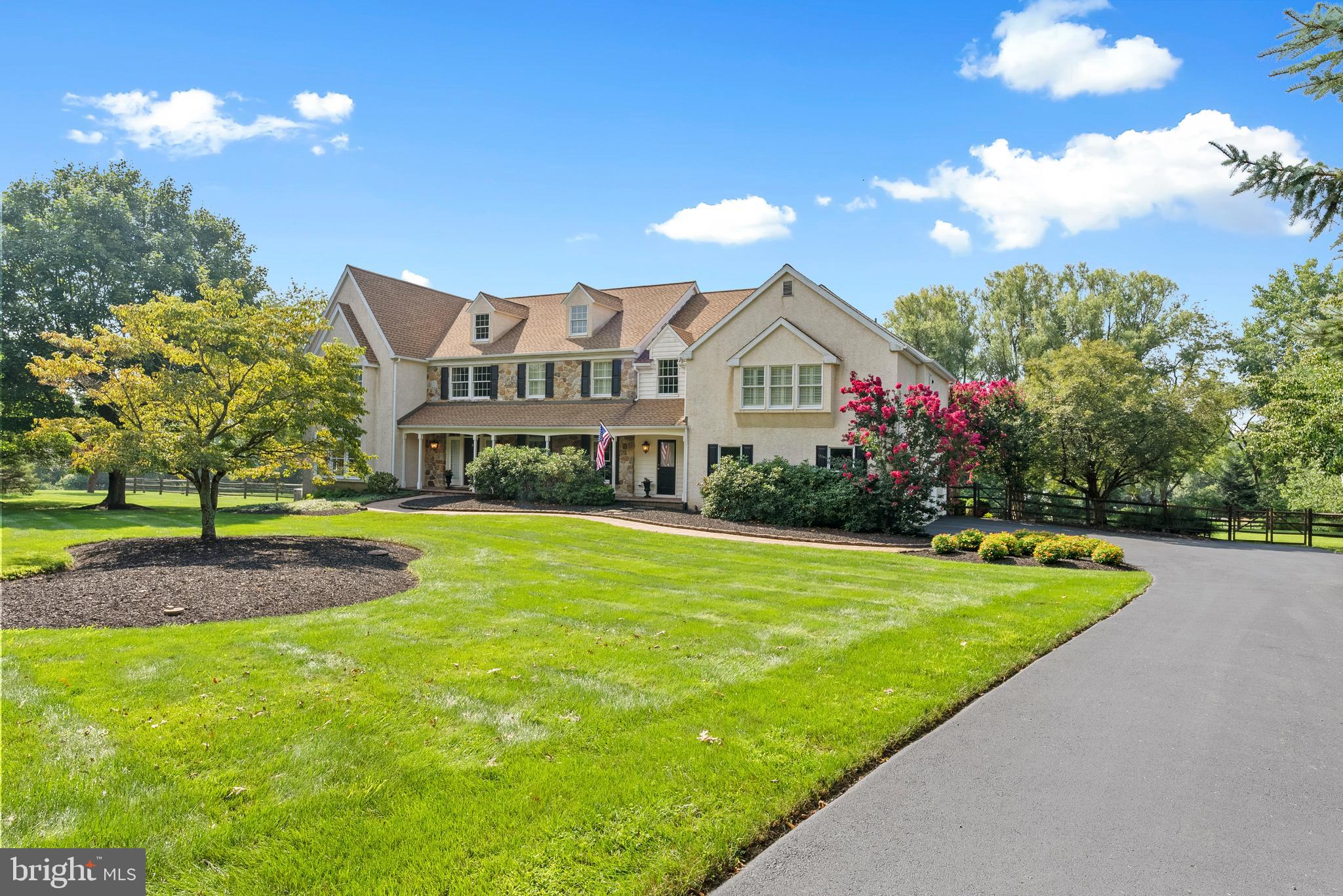 FOLLY HILL FARMS - Residential