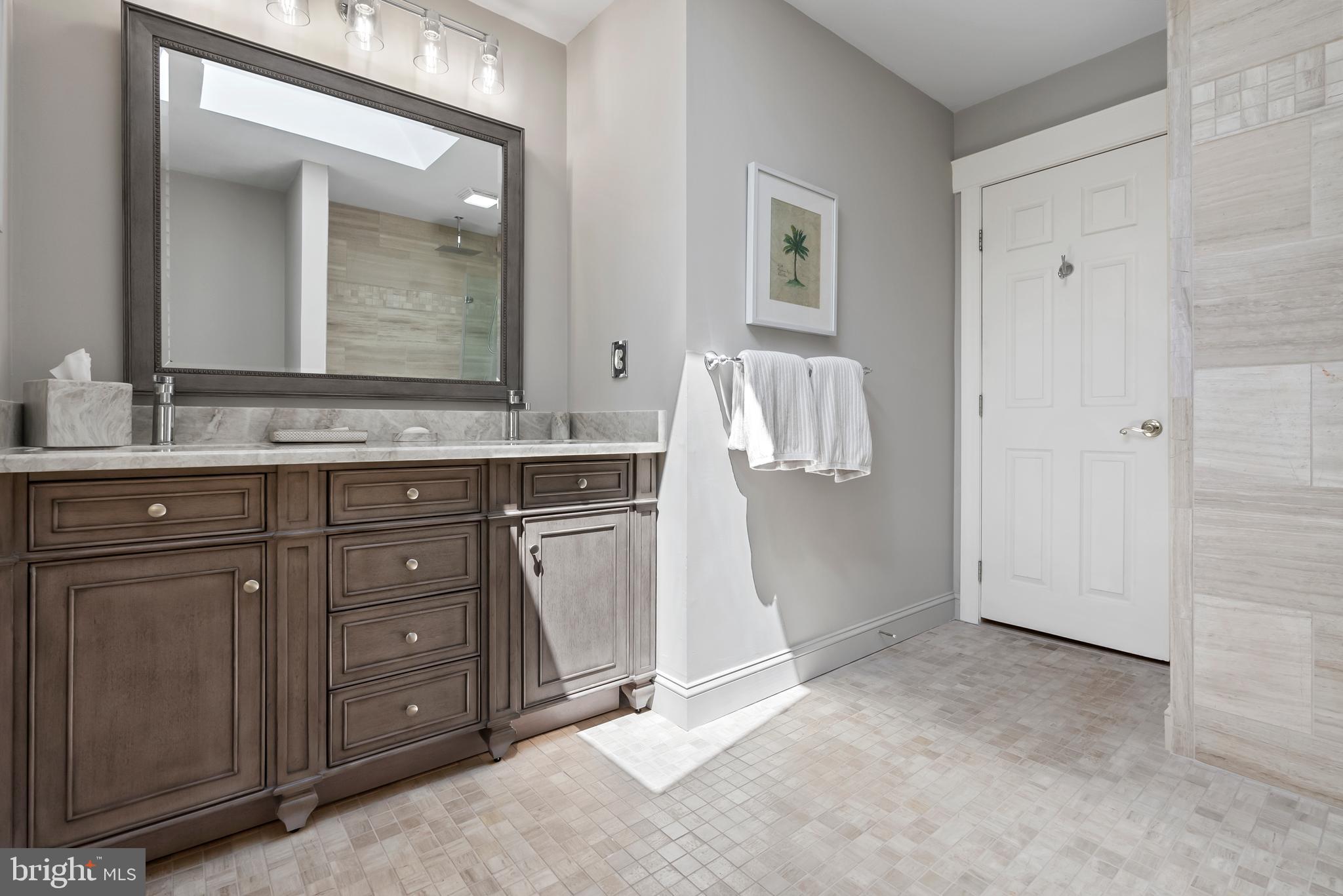 FOLLY HILL FARMS - Residential