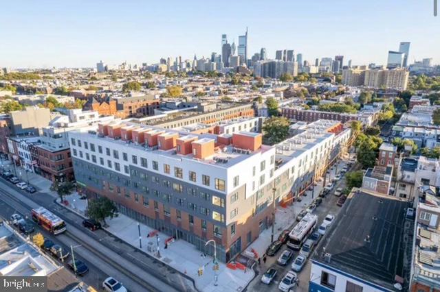 FAIRMOUNT - Residential Lease