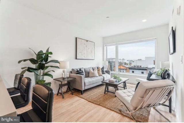 FAIRMOUNT - Residential Lease