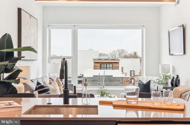 FAIRMOUNT - Residential Lease