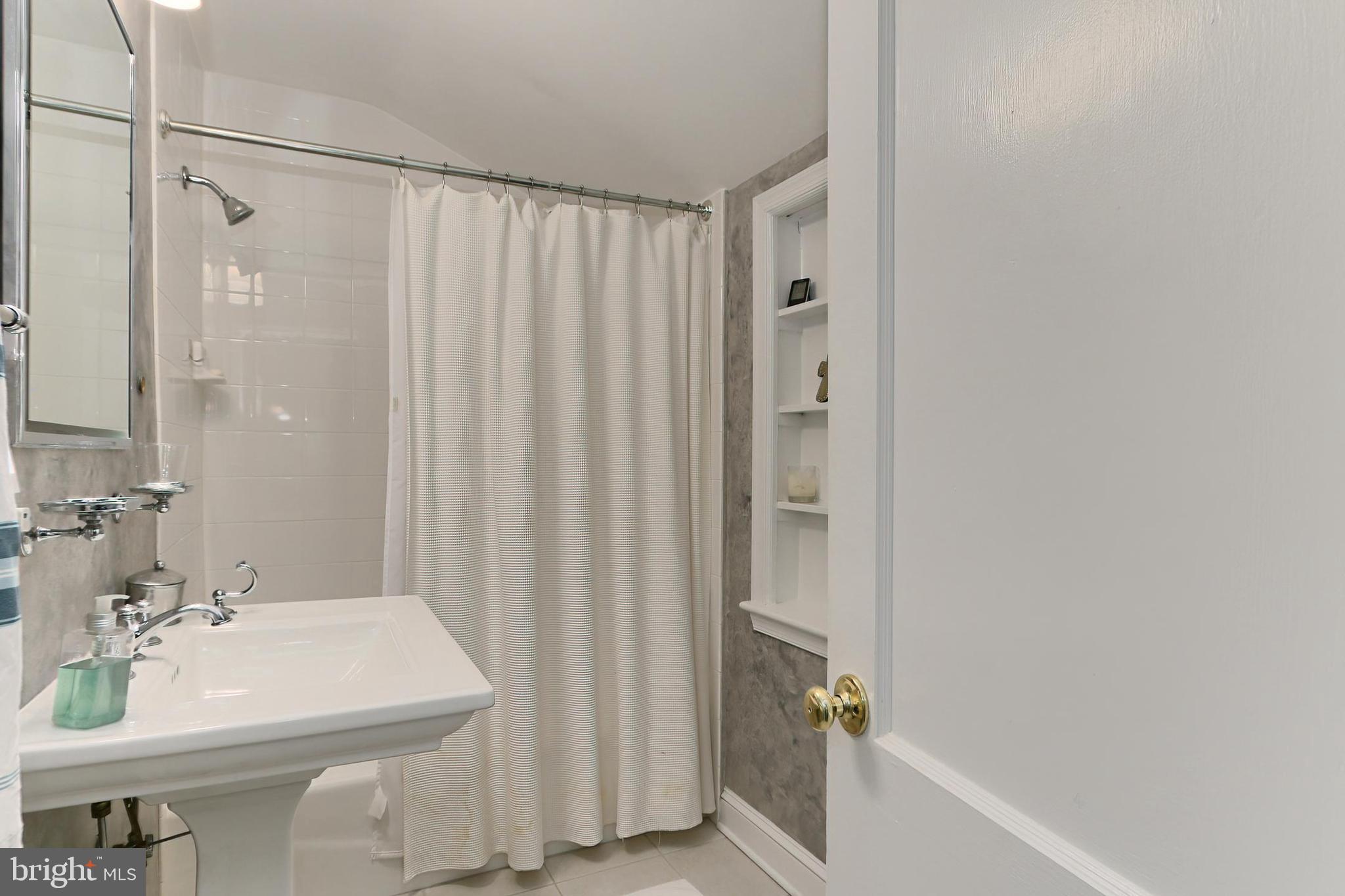 JEFFERSON PARK - Residential