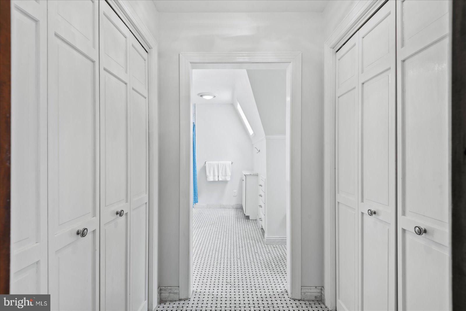 RIVER BLUFFS - Residential