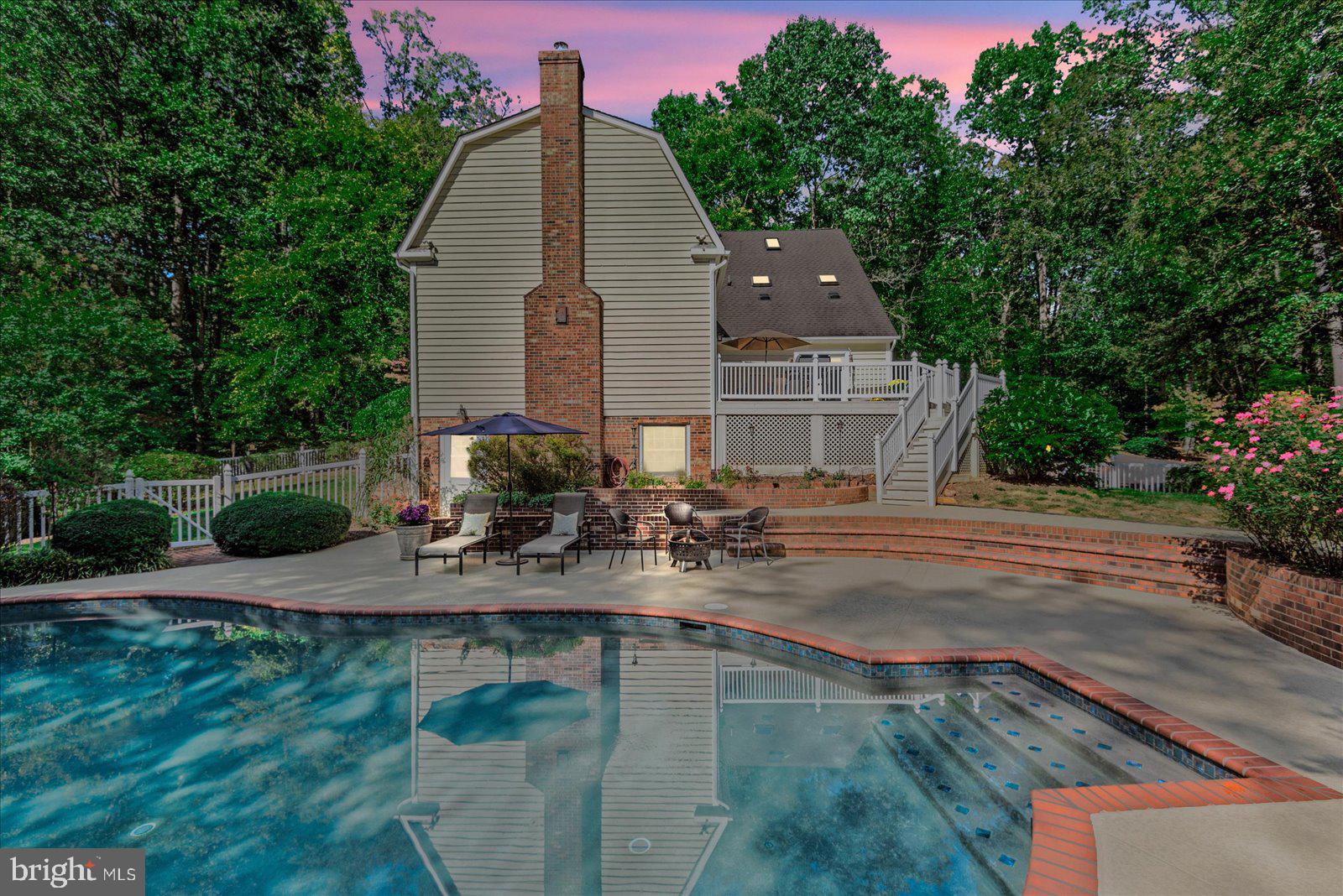 RIVER BLUFFS - Residential