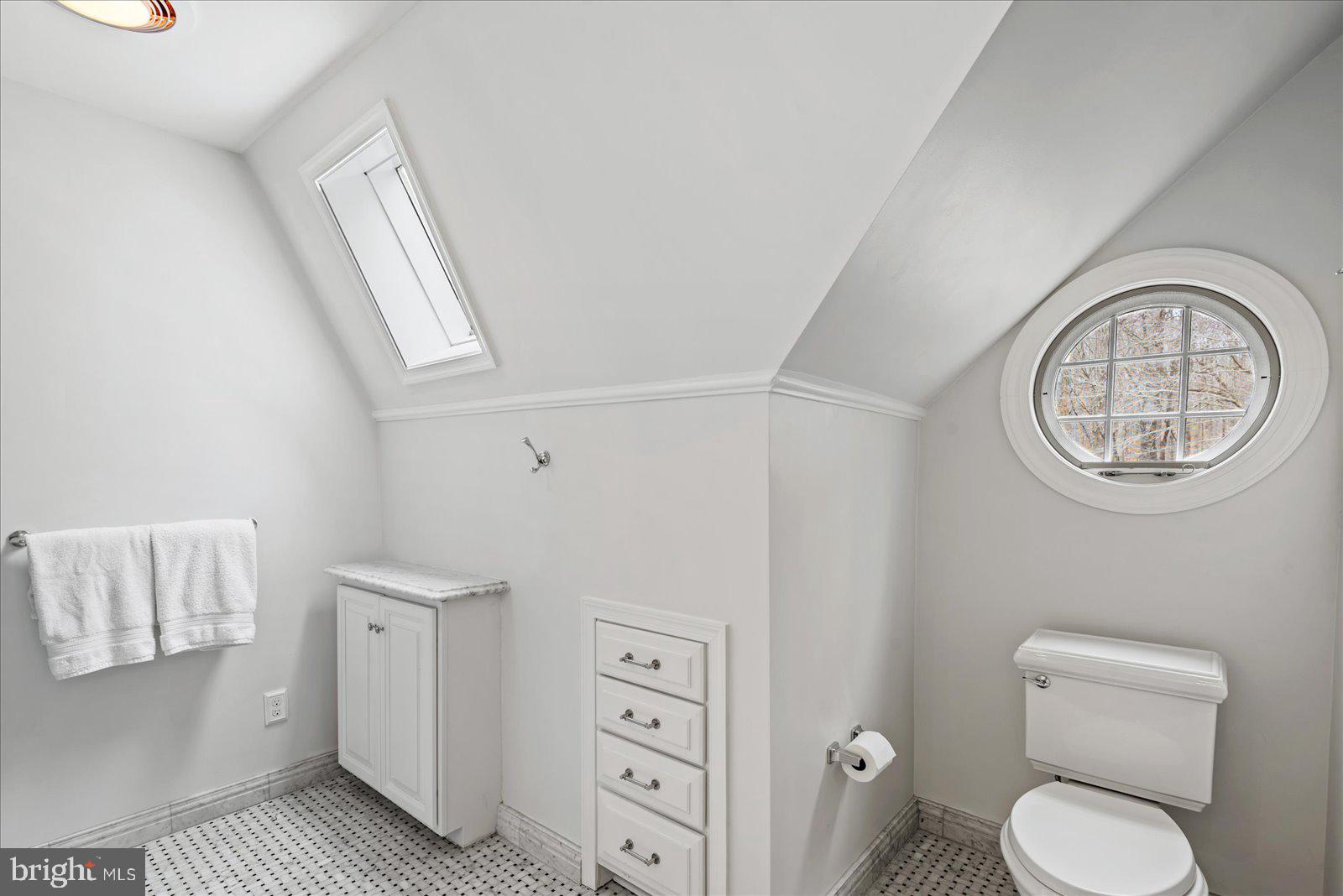 RIVER BLUFFS - Residential