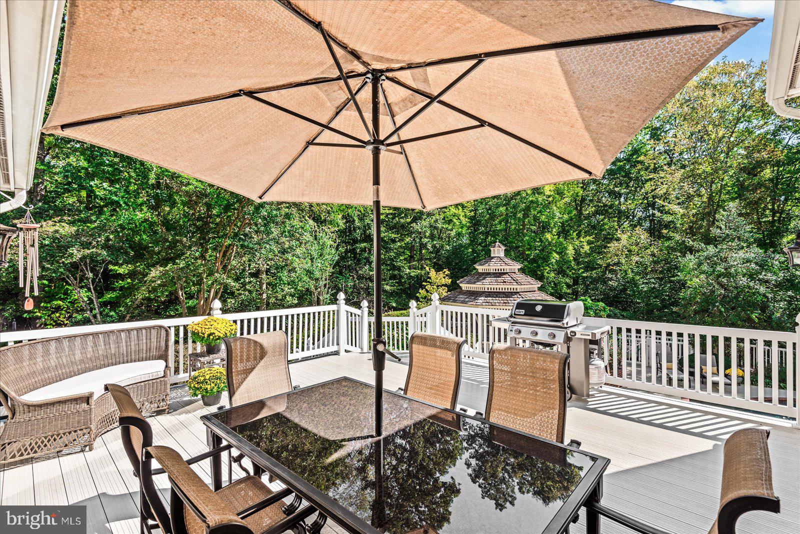 RIVER BLUFFS - Residential