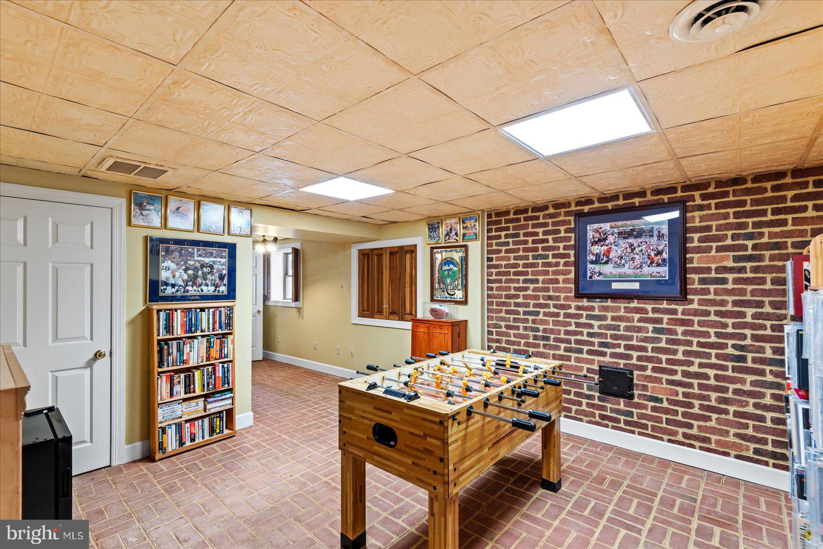 RIVER BLUFFS - Residential