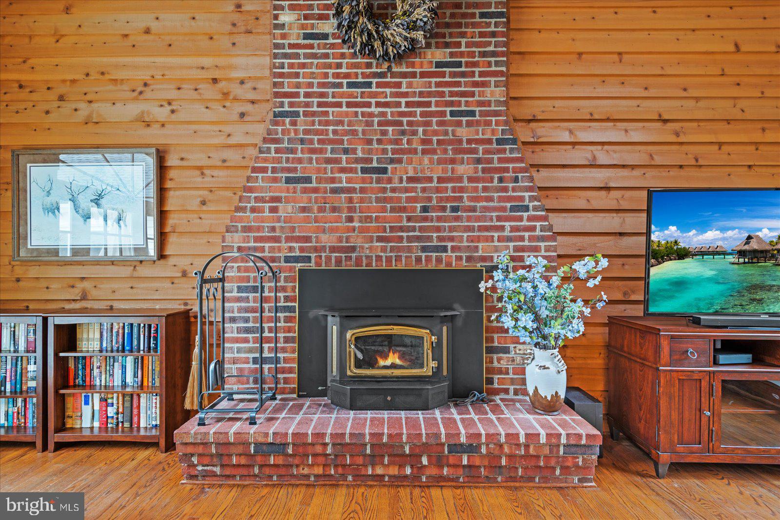 RIVER BLUFFS - Residential