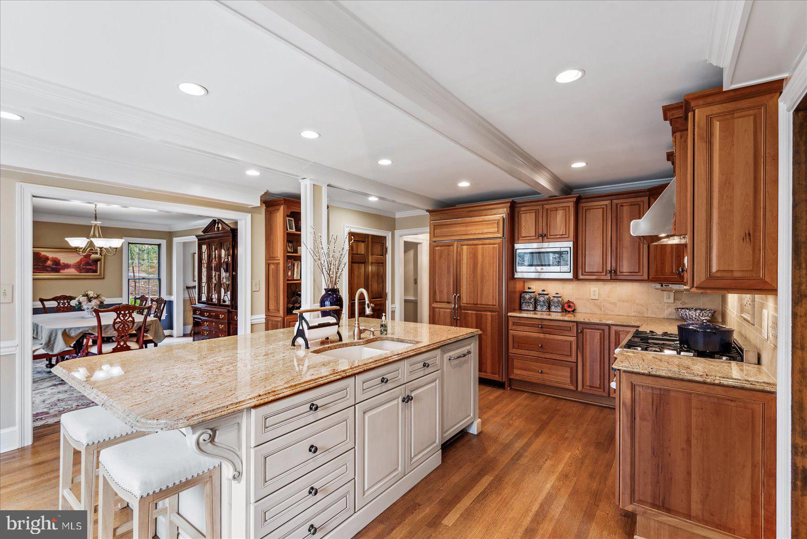 RIVER BLUFFS - Residential