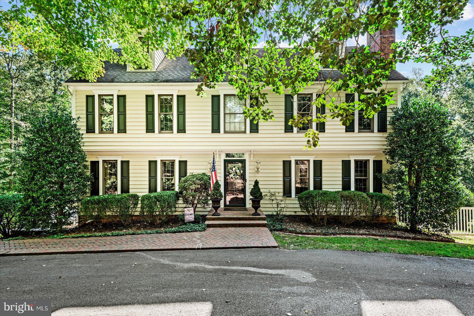 RIVER BLUFFS - Residential