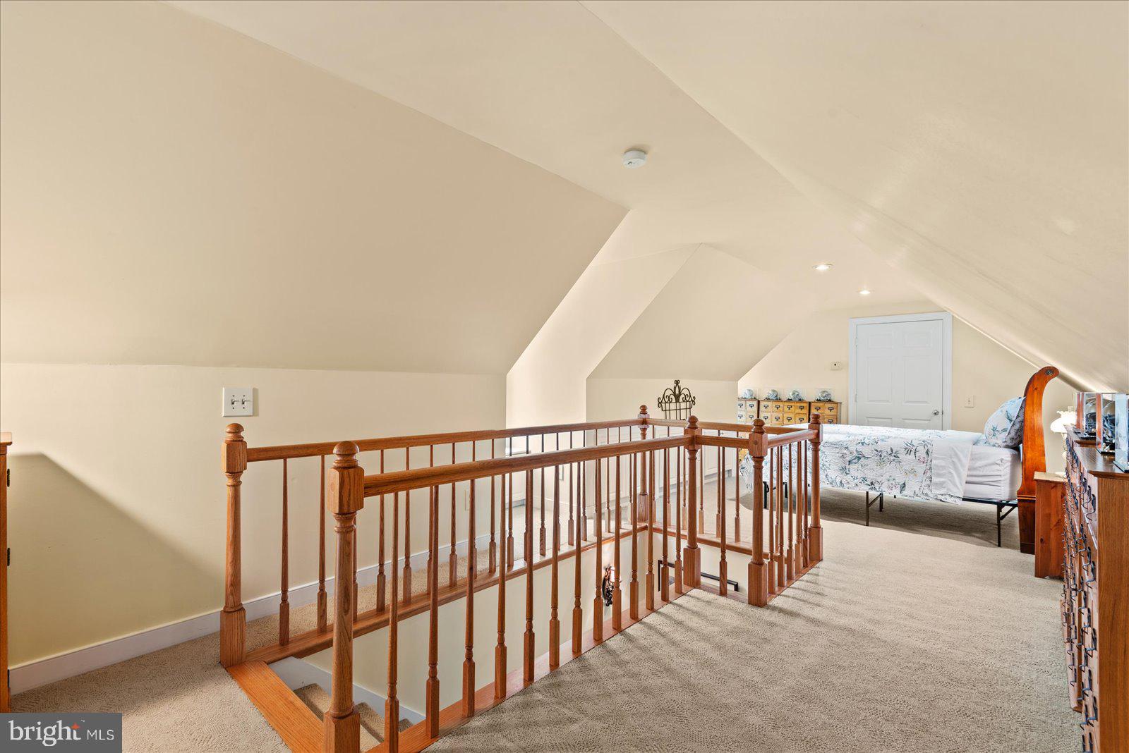 RIVER BLUFFS - Residential