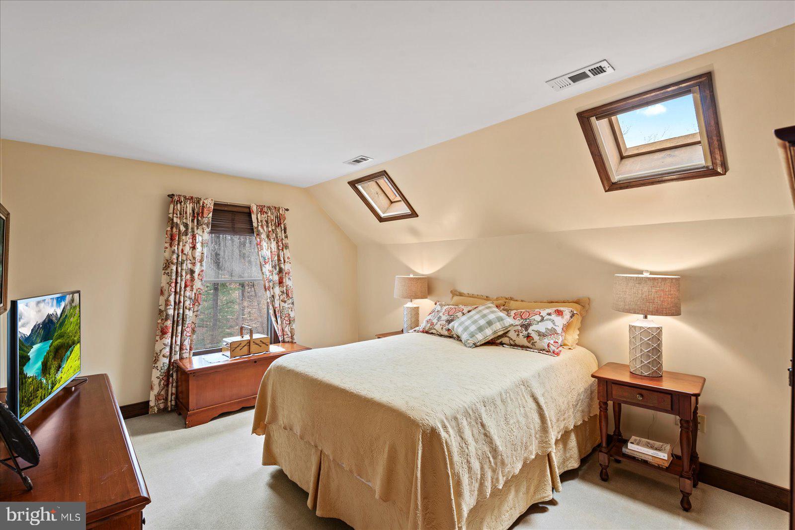 RIVER BLUFFS - Residential