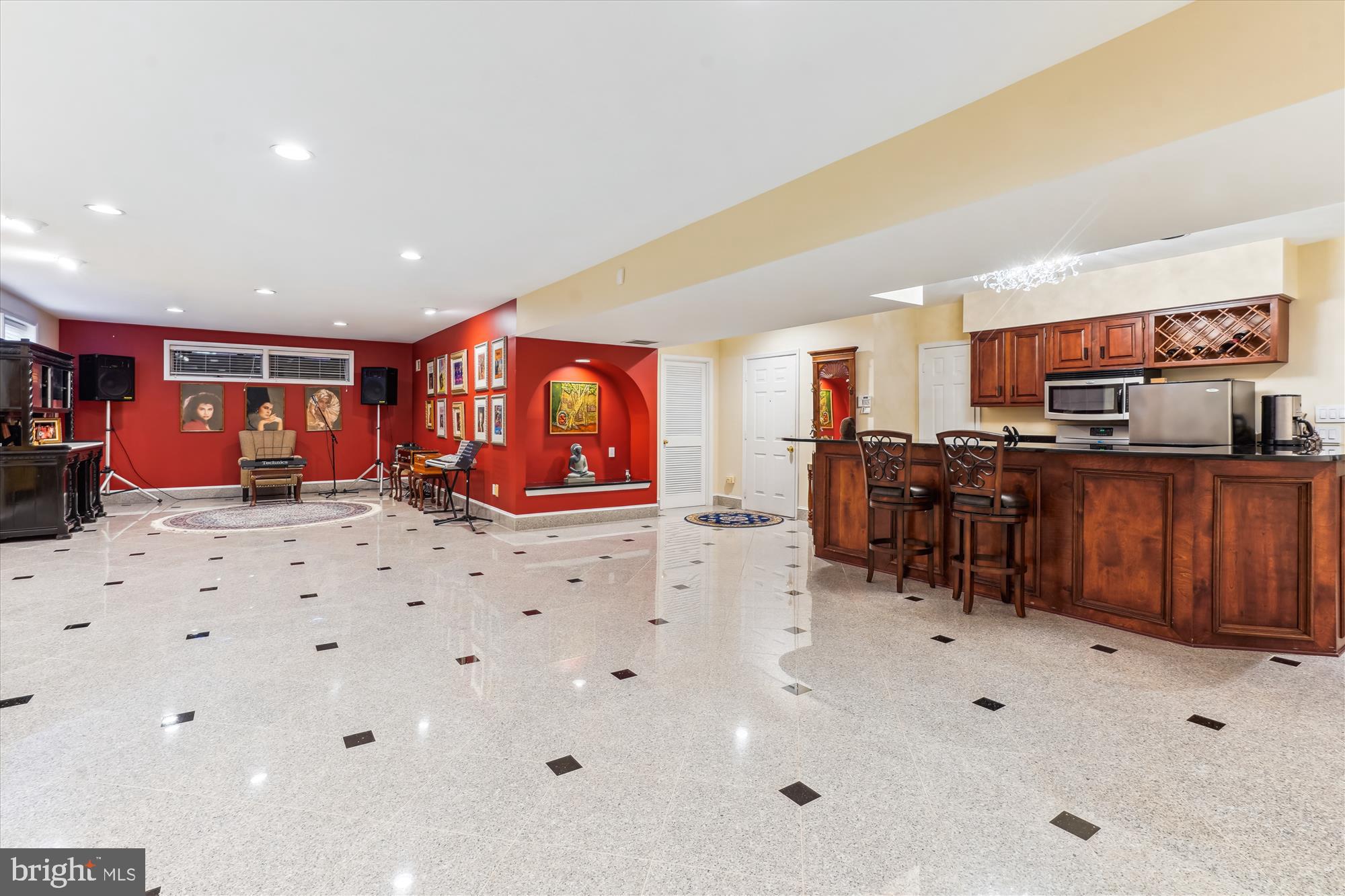 CEDARS OF MC LEAN - Residential