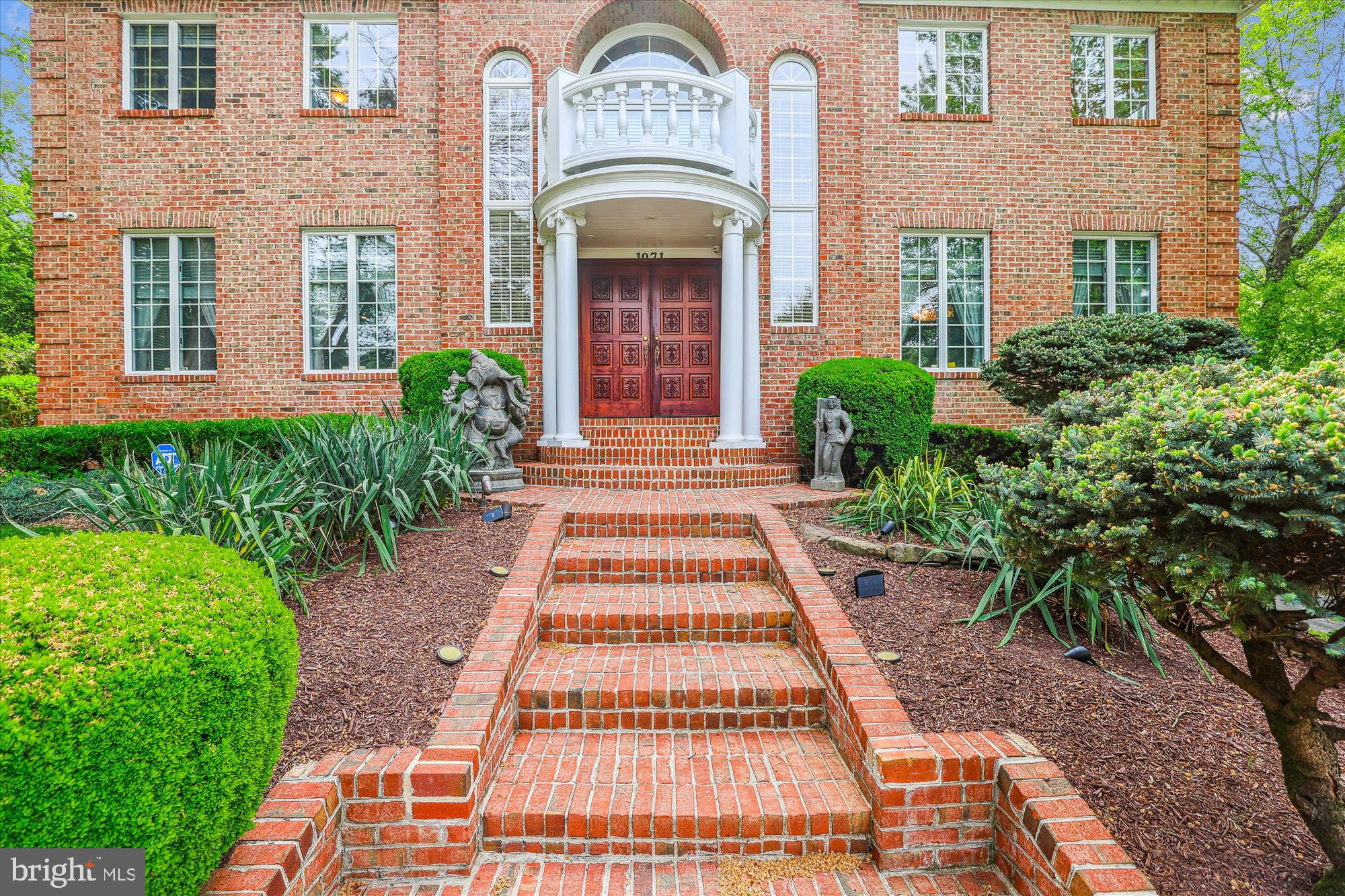 CEDARS OF MC LEAN - Residential