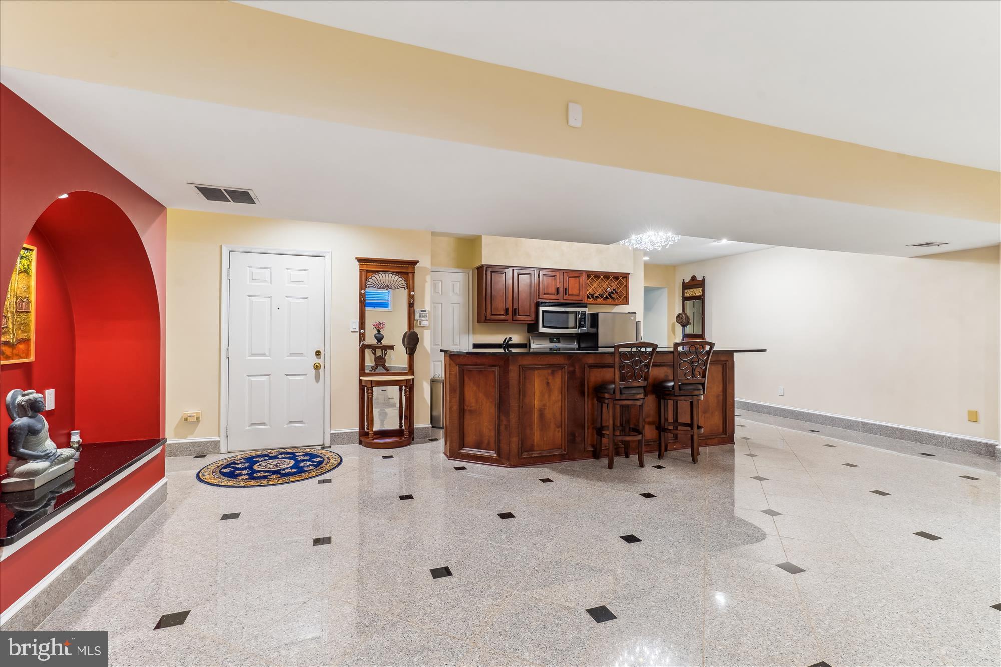 CEDARS OF MC LEAN - Residential