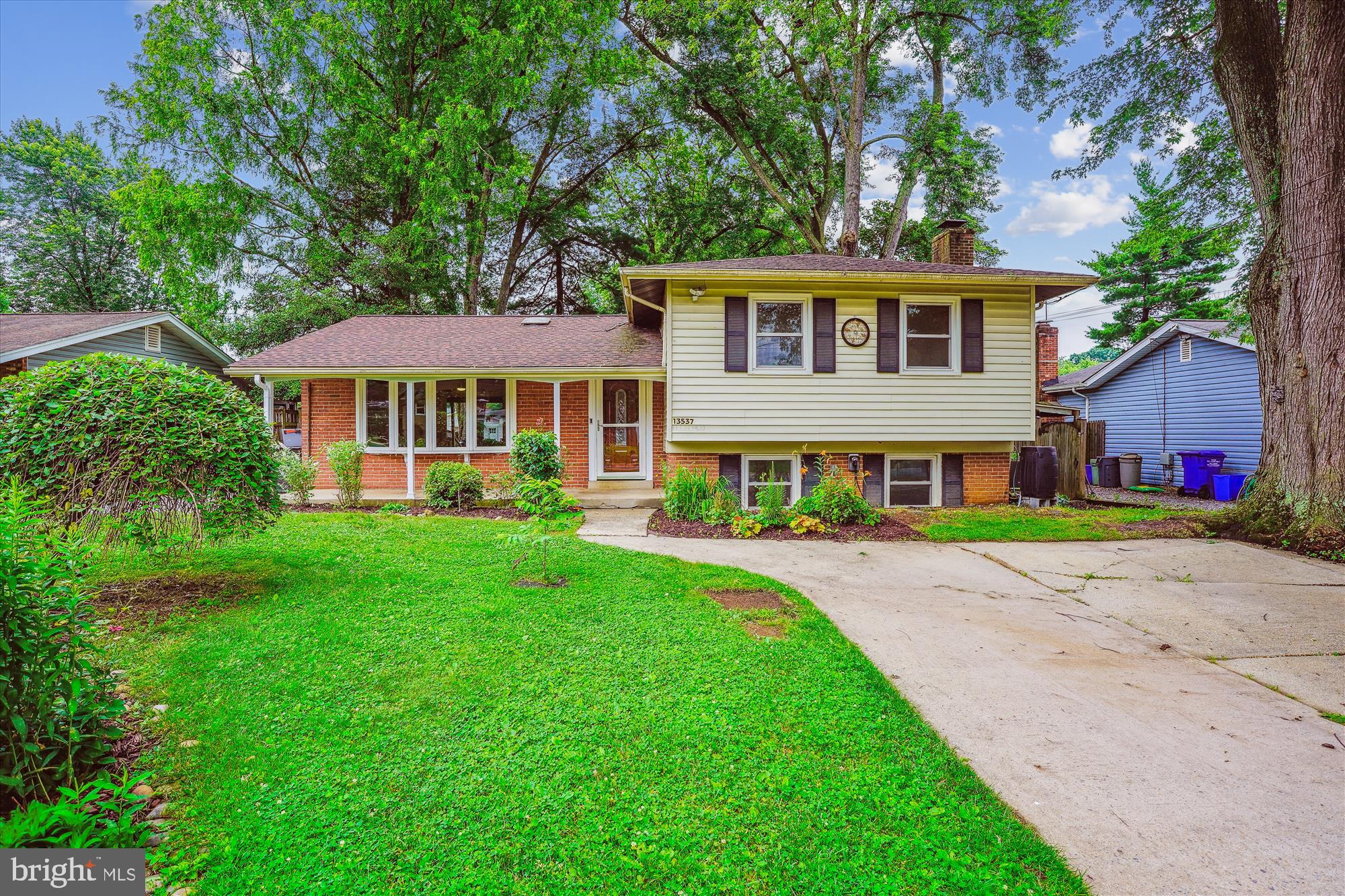 13537 VANDALIA DRIVE