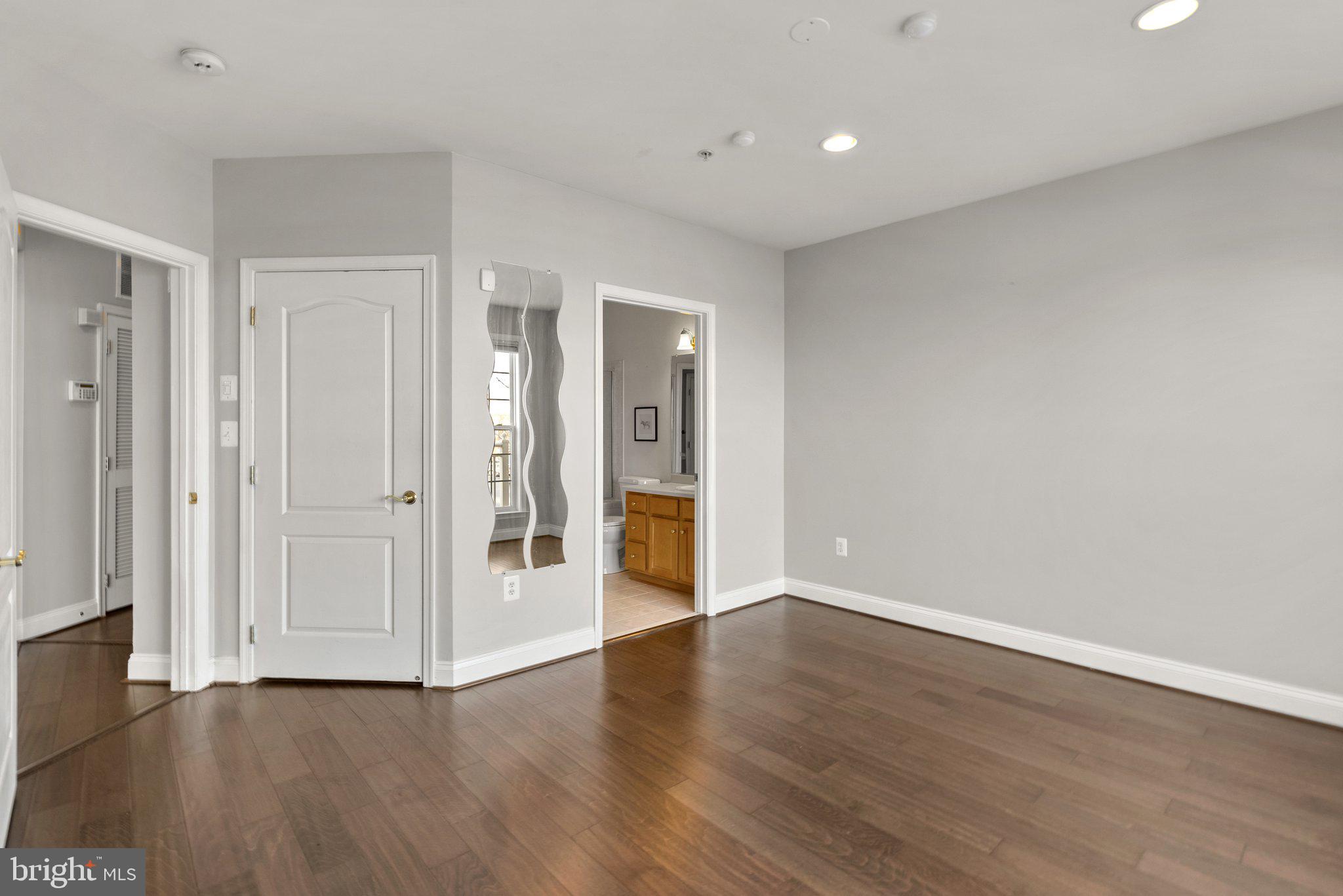 KING FARM - Residential Lease