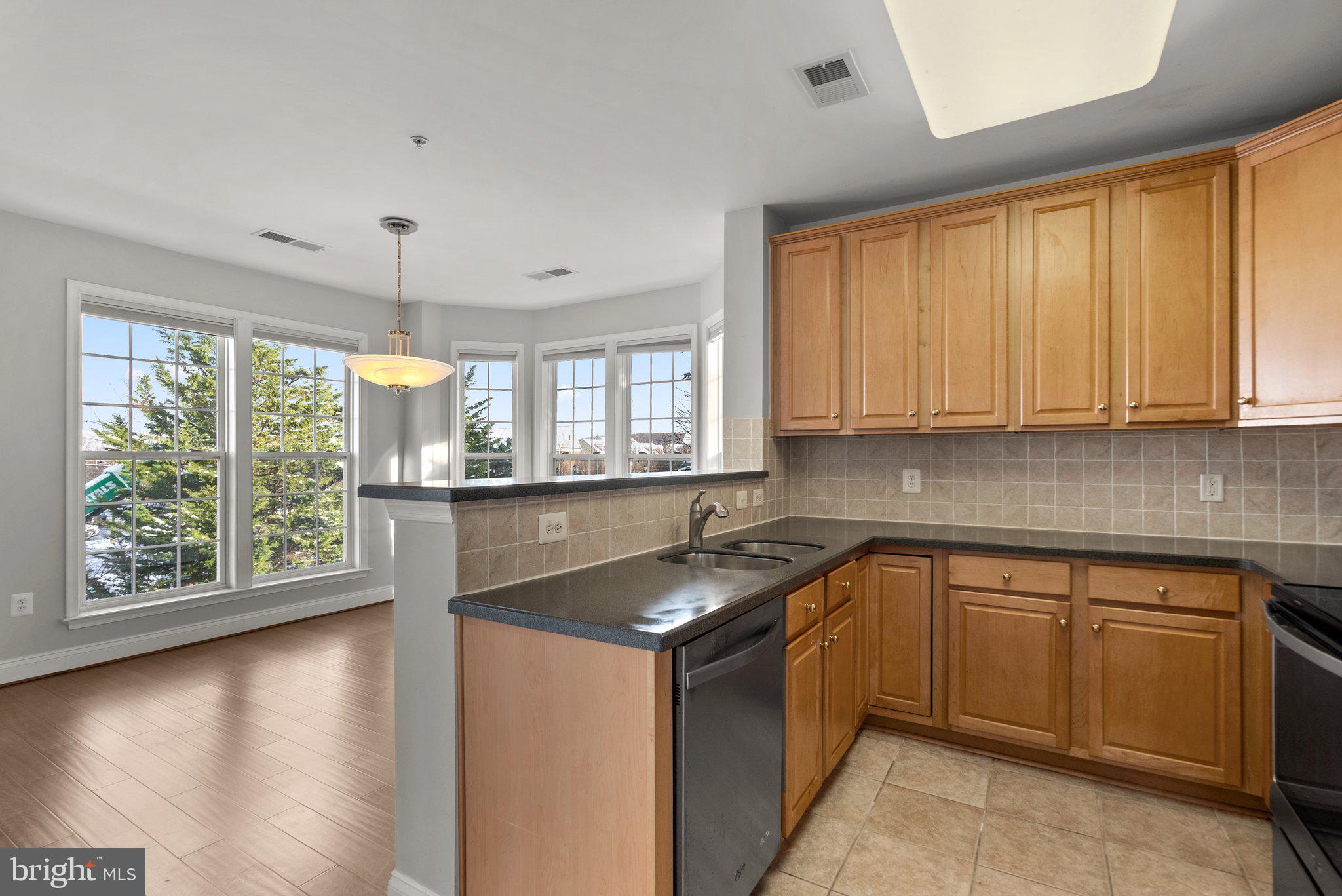 KING FARM - Residential Lease