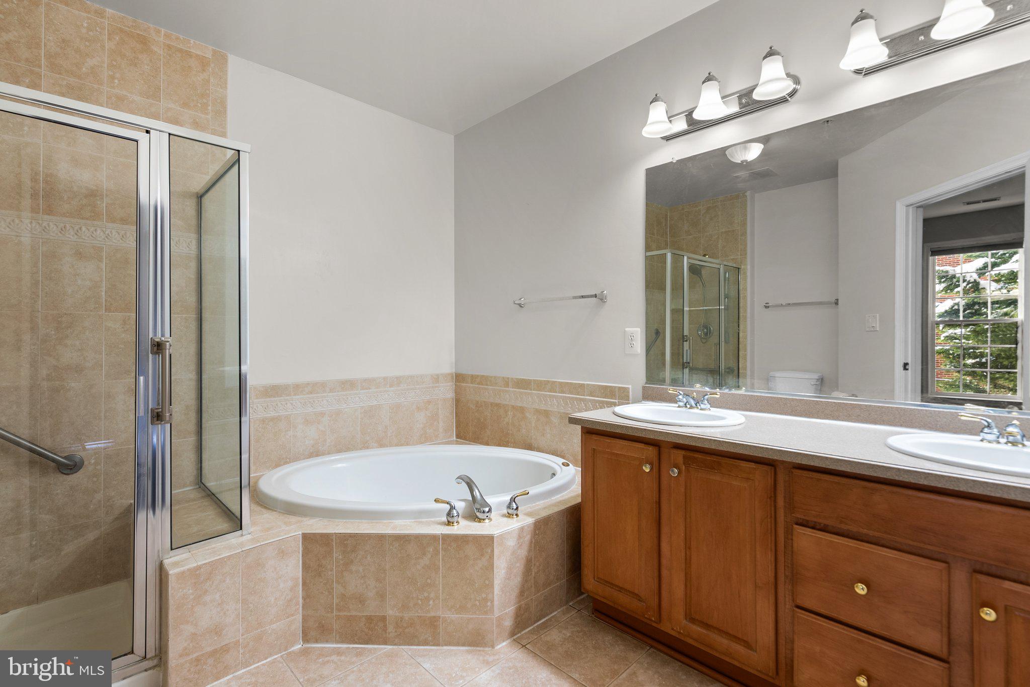 KING FARM - Residential Lease