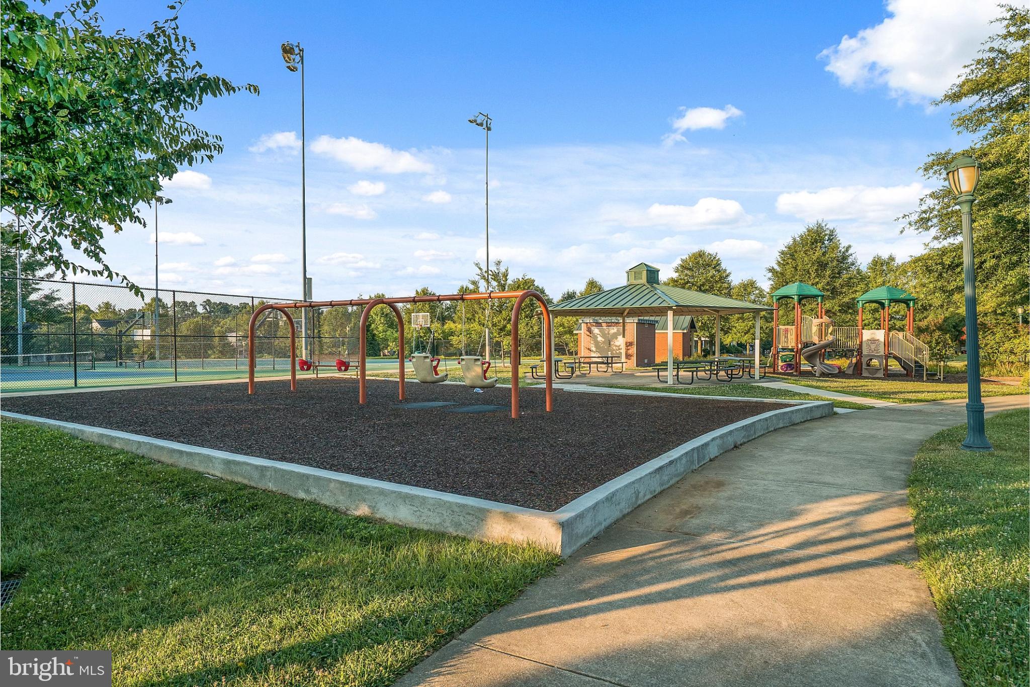 KING FARM - Residential Lease