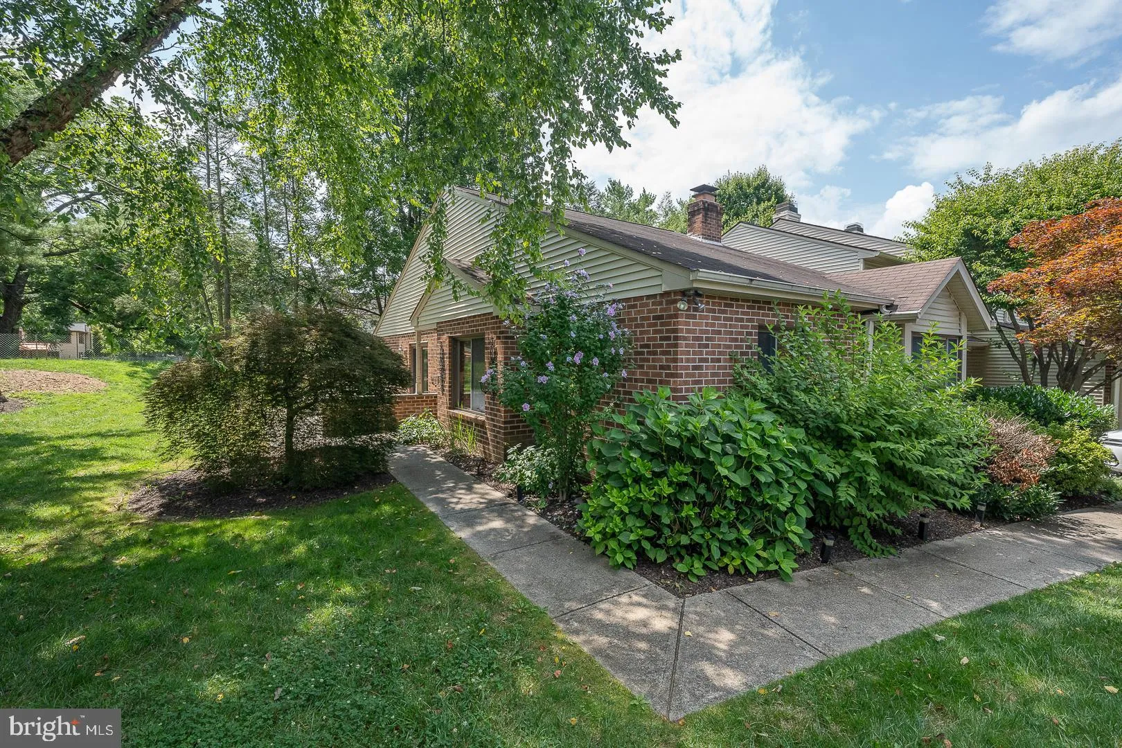 Wayne, Pennsylvania 19087, United States, 2 Bedrooms Bedrooms, ,2 BathroomsBathrooms,Residential,Active,200558