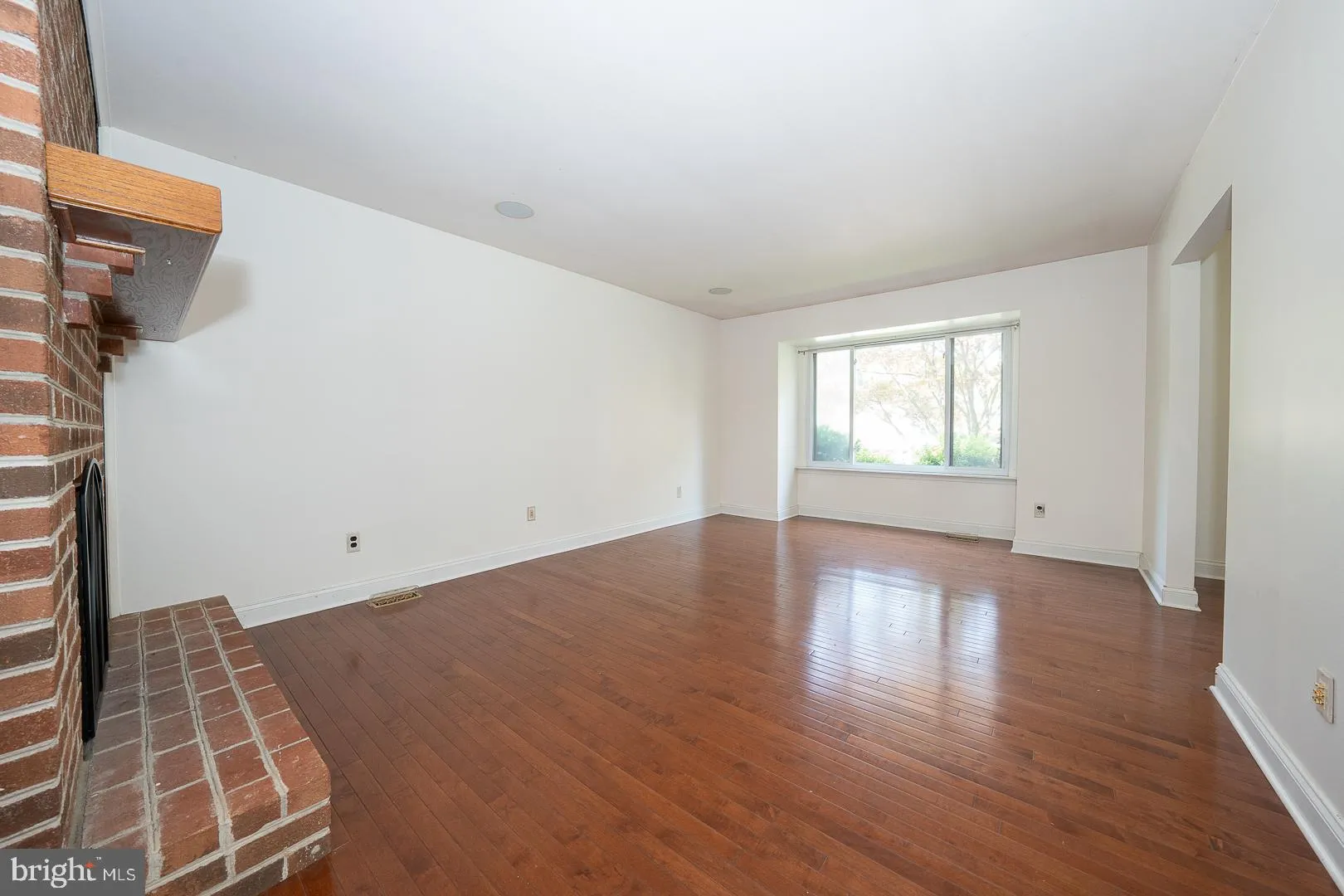 Wayne, Pennsylvania 19087, United States, 2 Bedrooms Bedrooms, ,2 BathroomsBathrooms,Residential,Active,200558